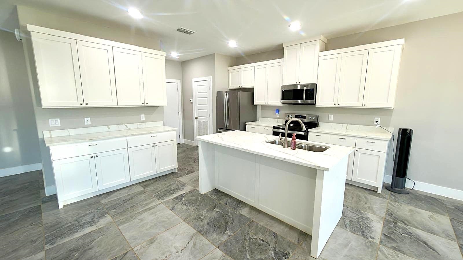 1521 Hebilla Ln. Property Photo 10