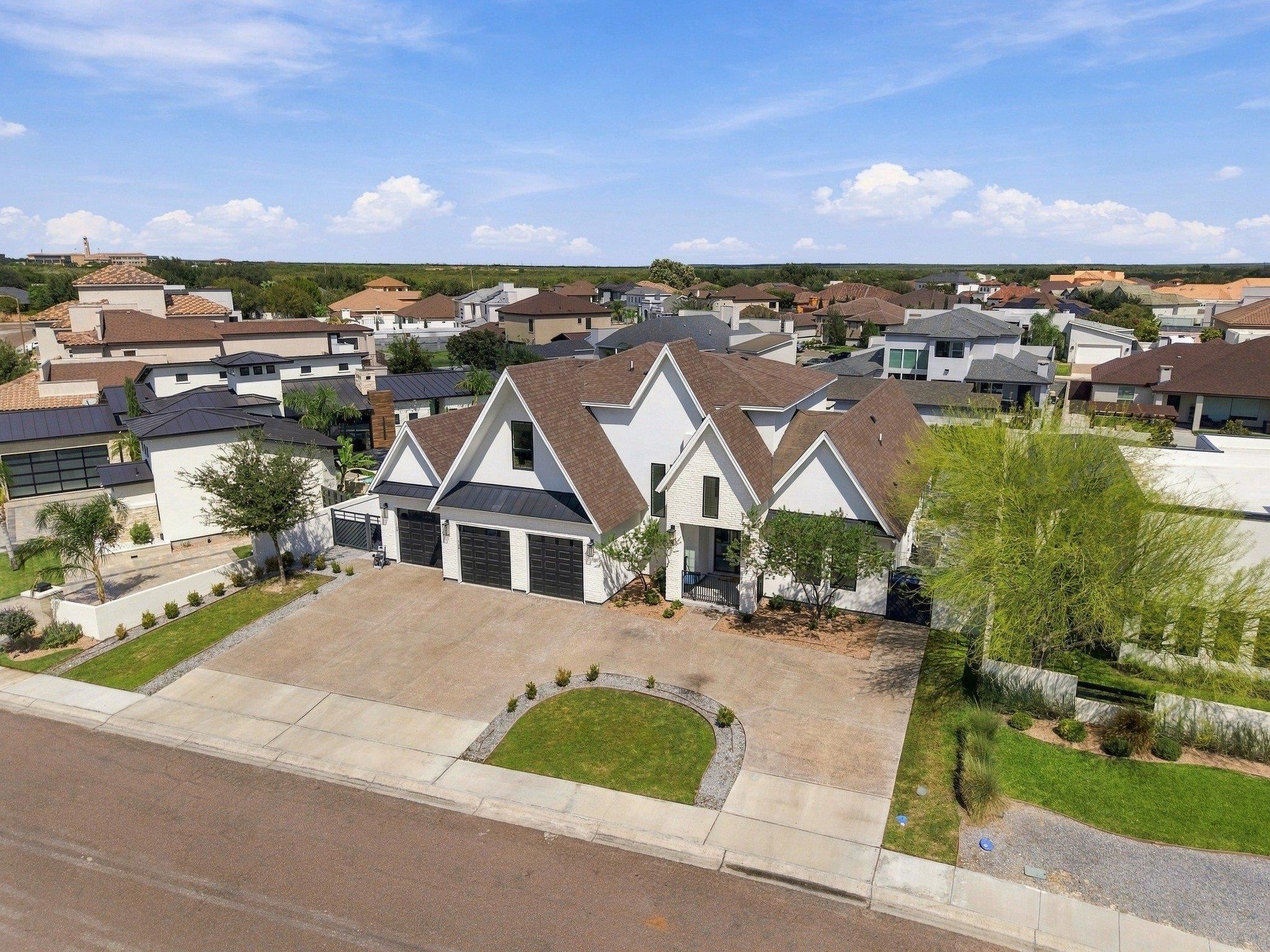 337 Della Falls Dr Property Photo 3