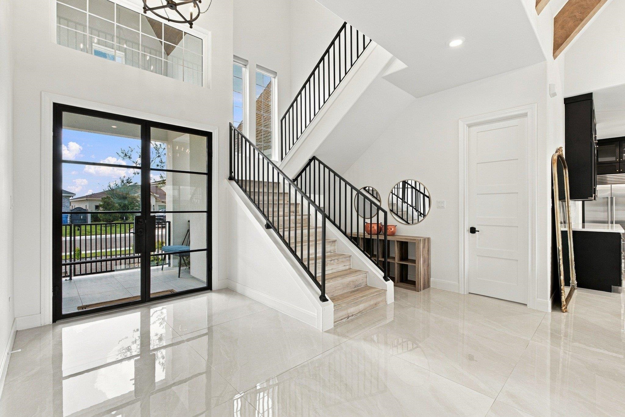 337 Della Falls Dr Property Photo 4