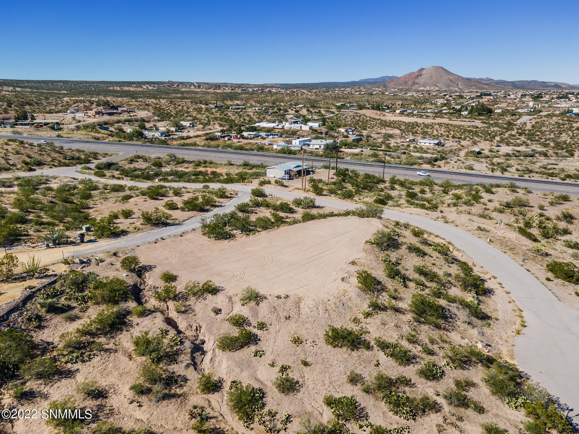 6025 Dry Canyon Road Property Photo 4