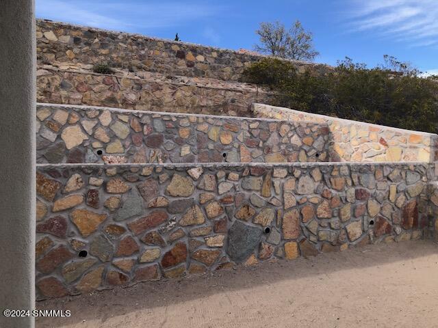 2865 East Springs Road Property Photo 16