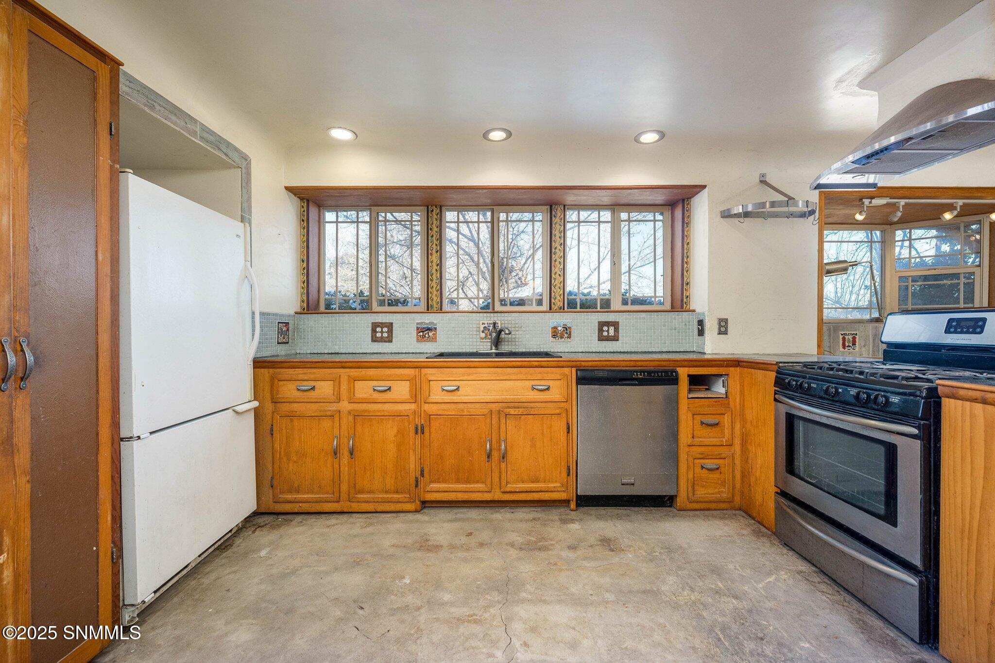 2090 Snow Road Property Photo 62