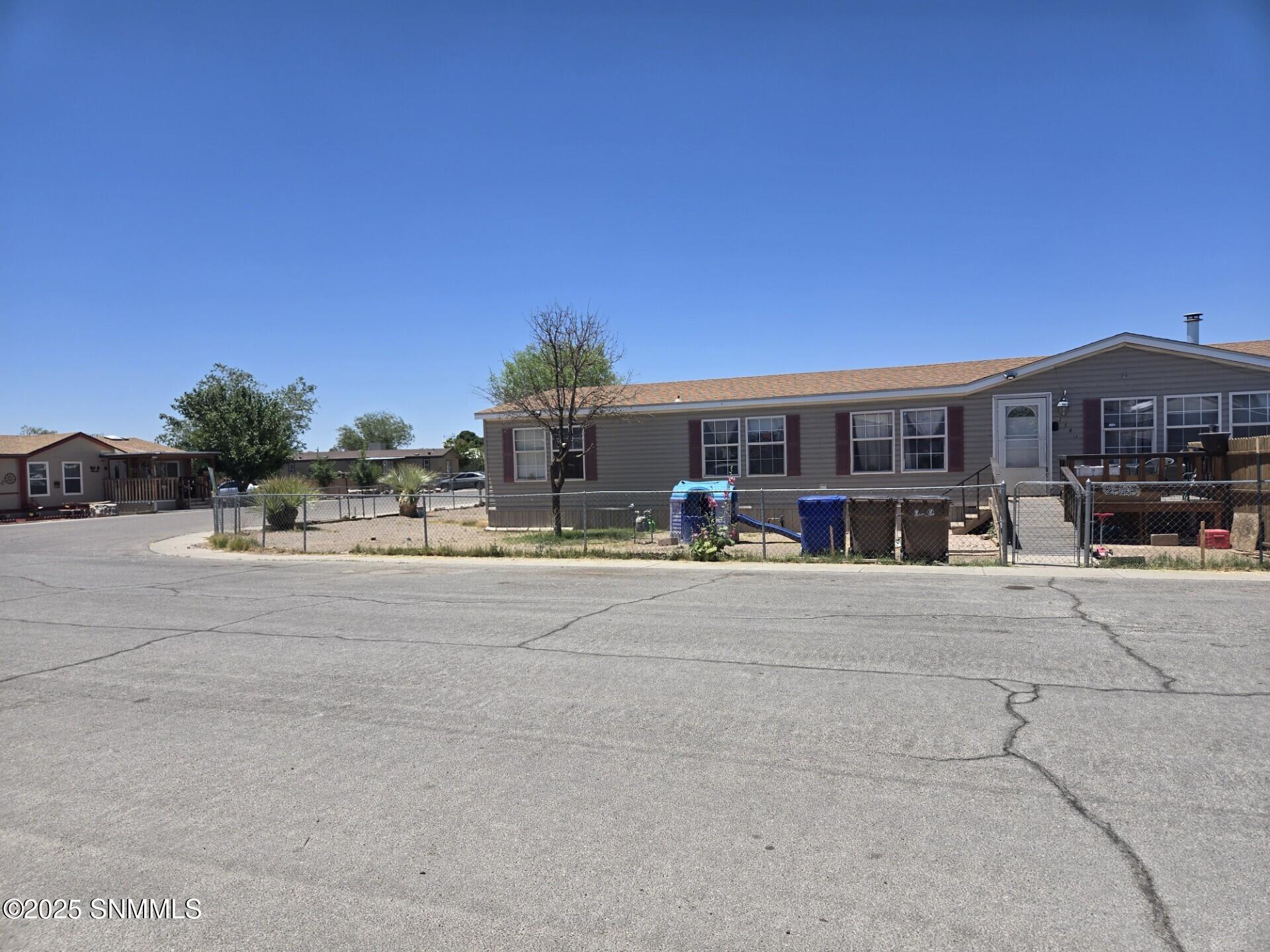 2545 Moon River Loop Property Photo 3