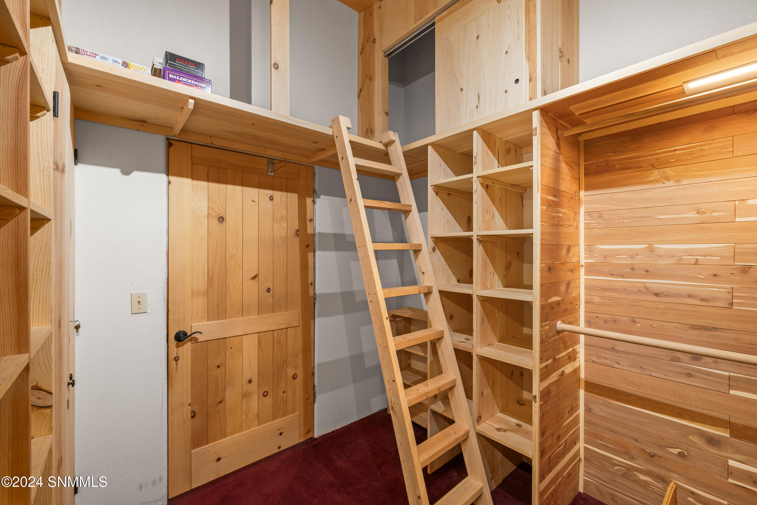 6 Kingston North Street Property Photo 38