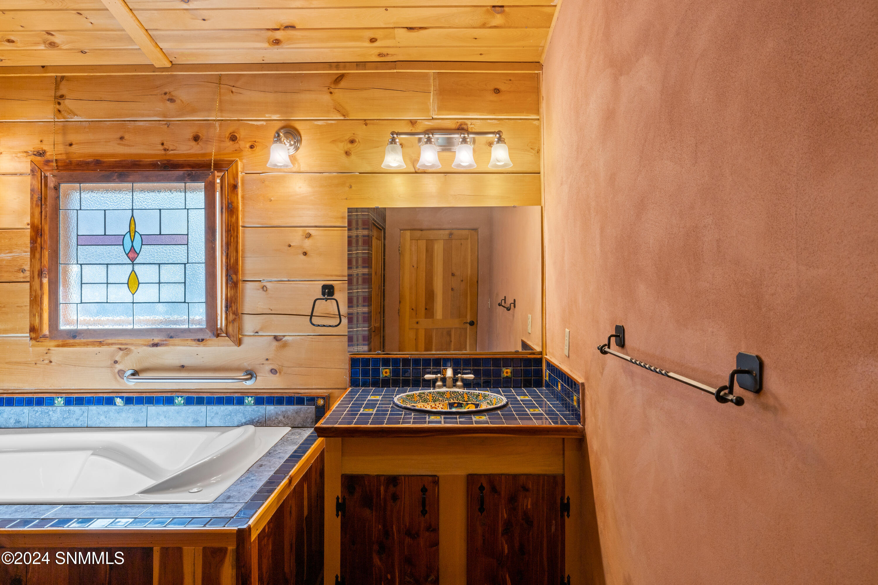 6 Kingston North Street Property Photo 39