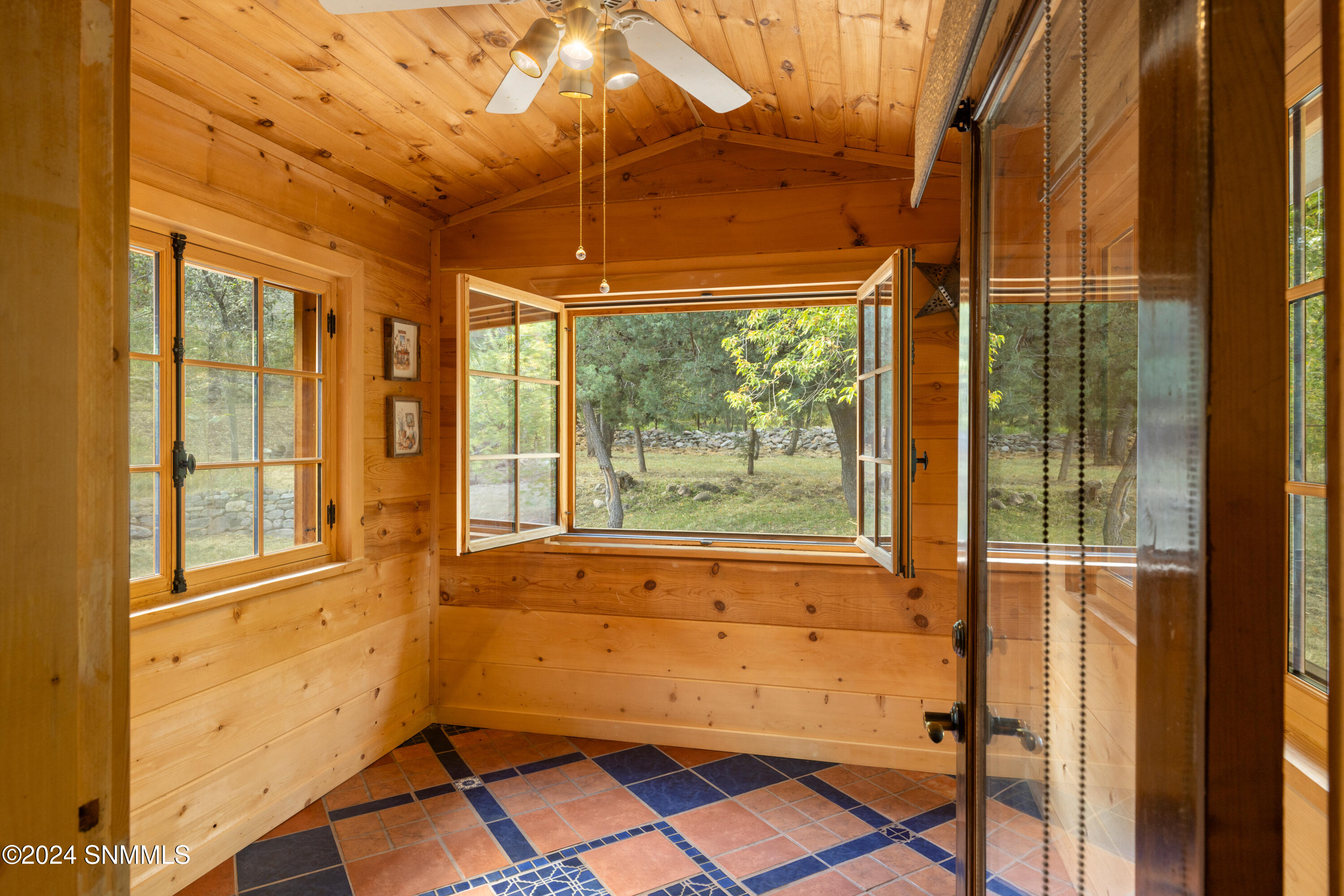 6 Kingston North Street Property Photo 45