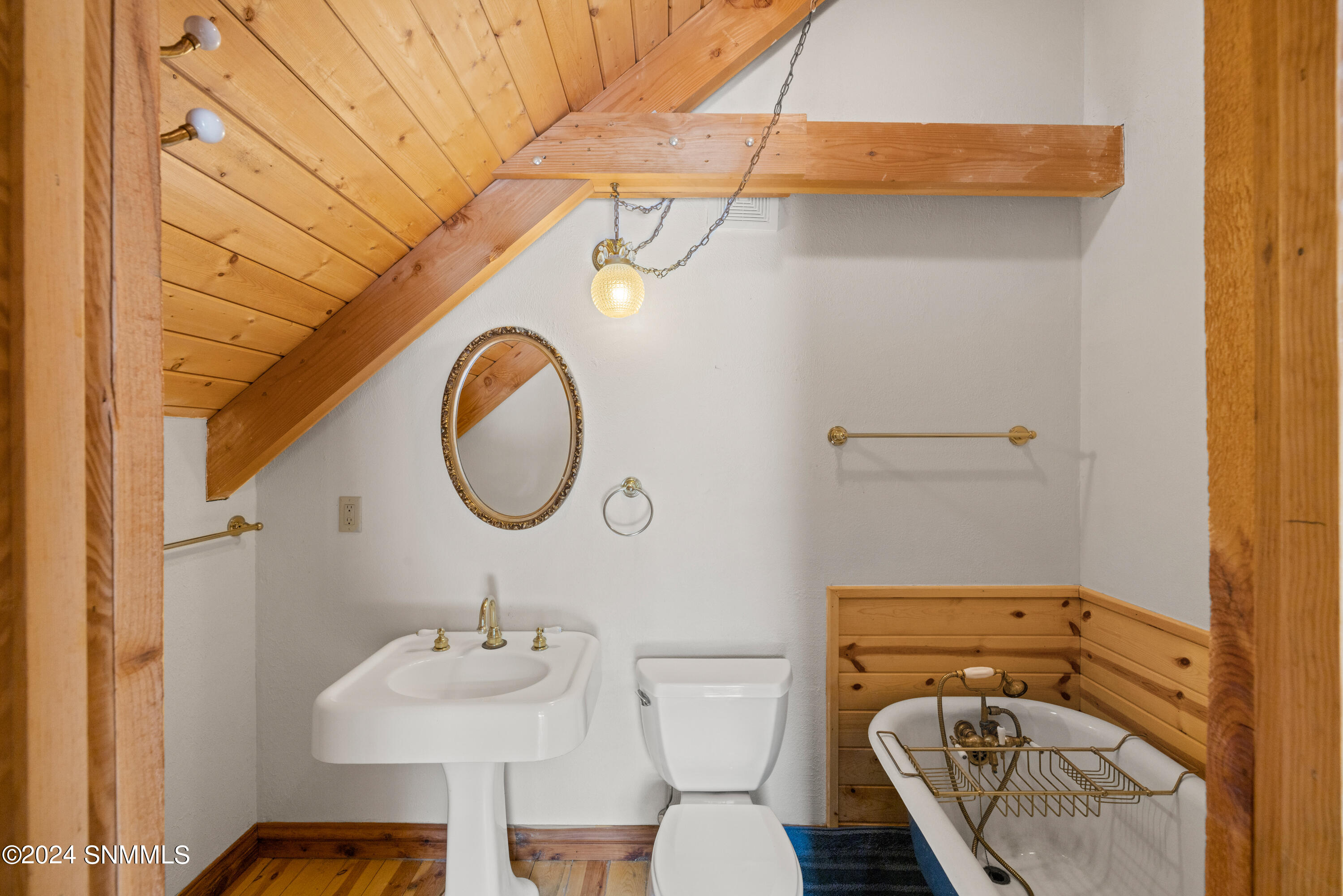 6 Kingston North Street Property Photo 64