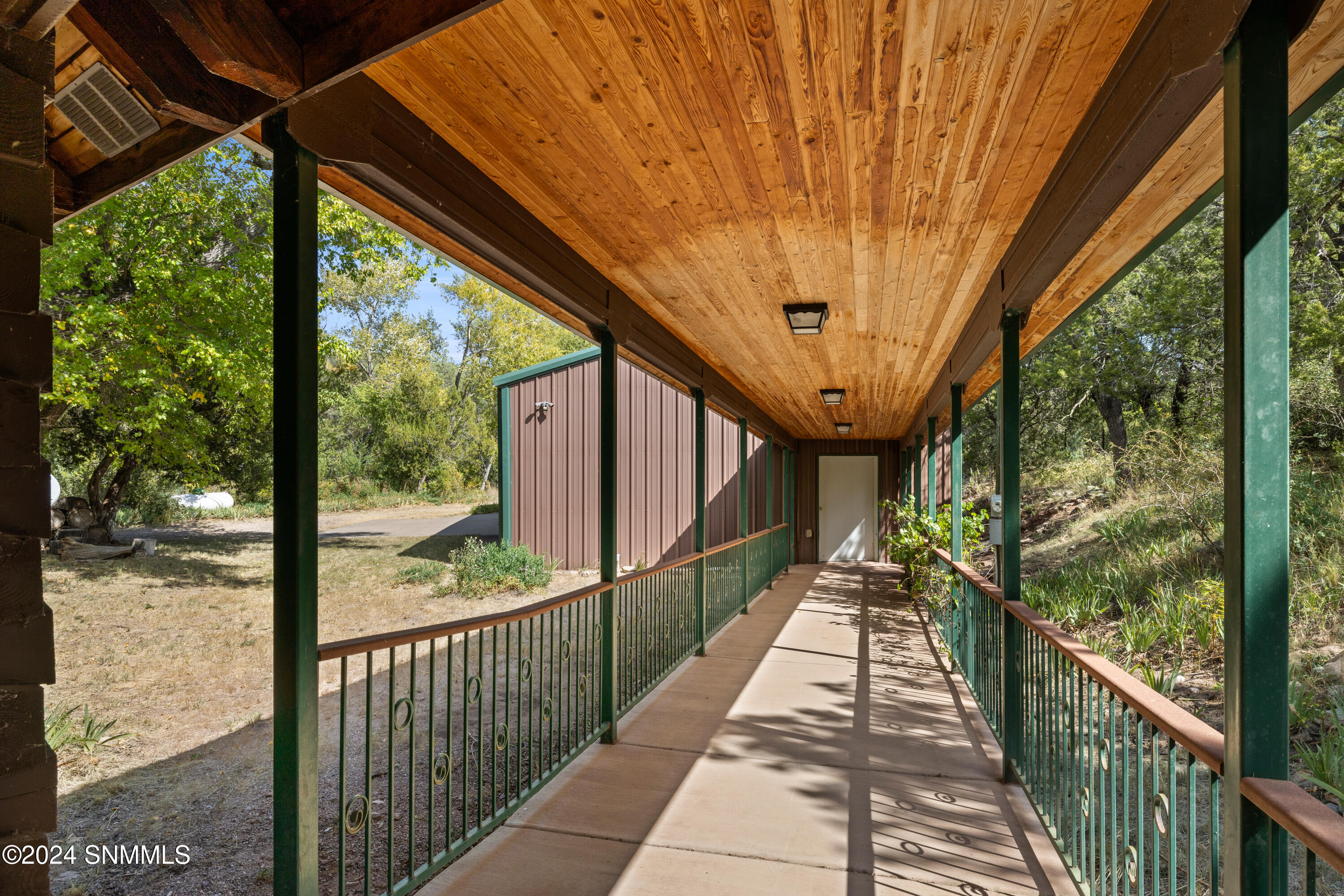 6 Kingston North Street Property Photo 75