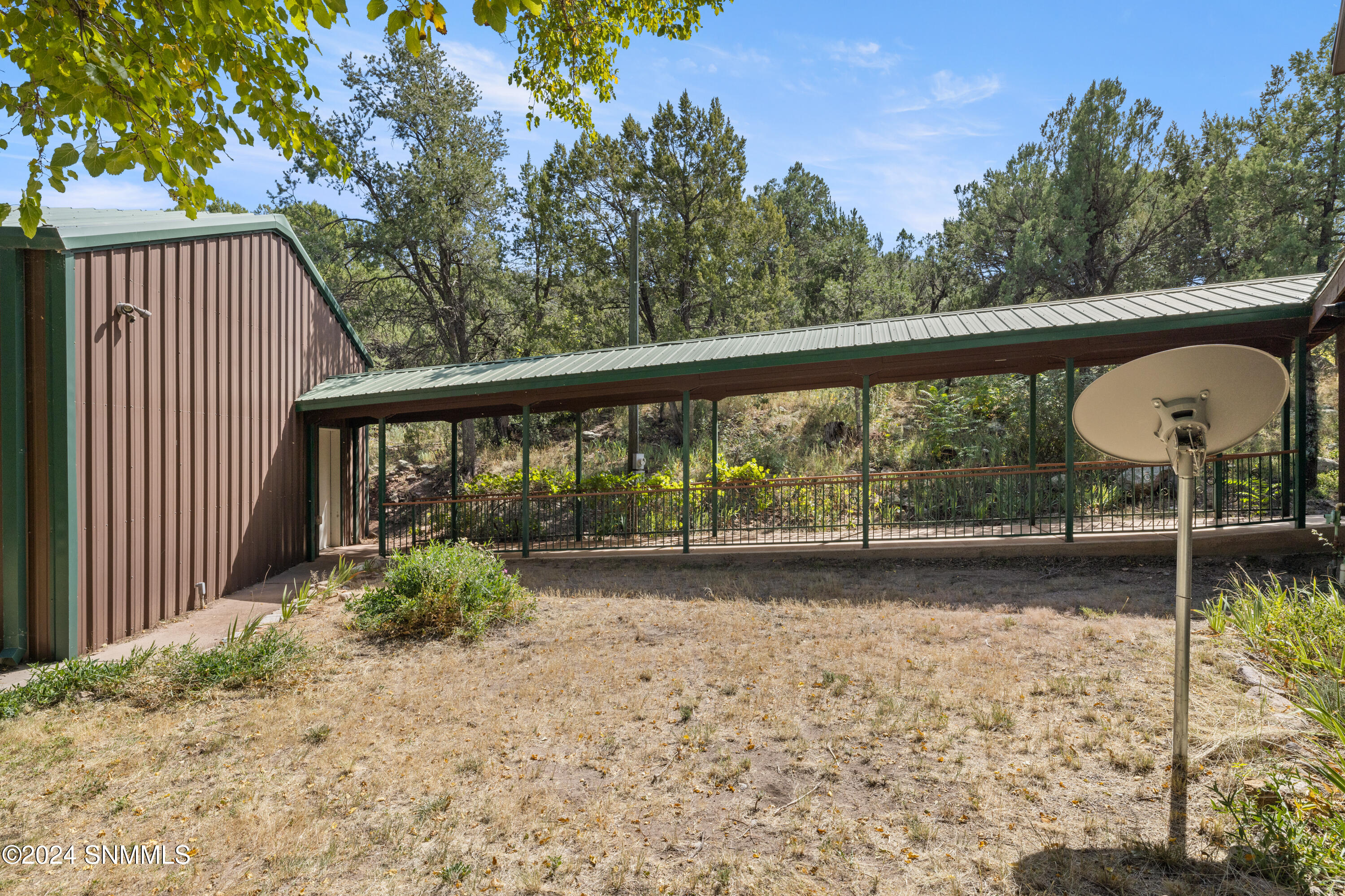 6 Kingston North Street Property Photo 76