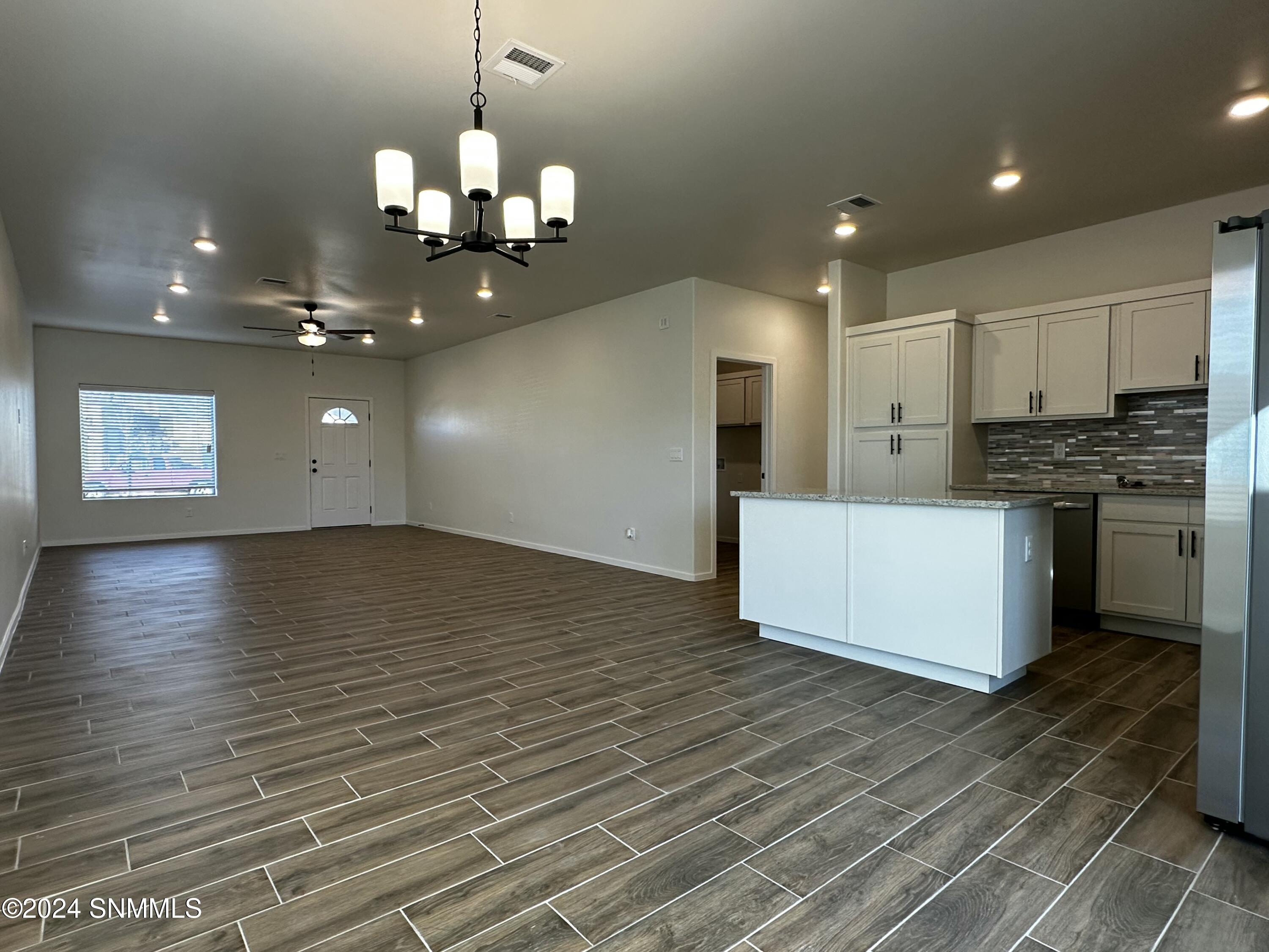 3818 Yestereve Lane Property Photo 6