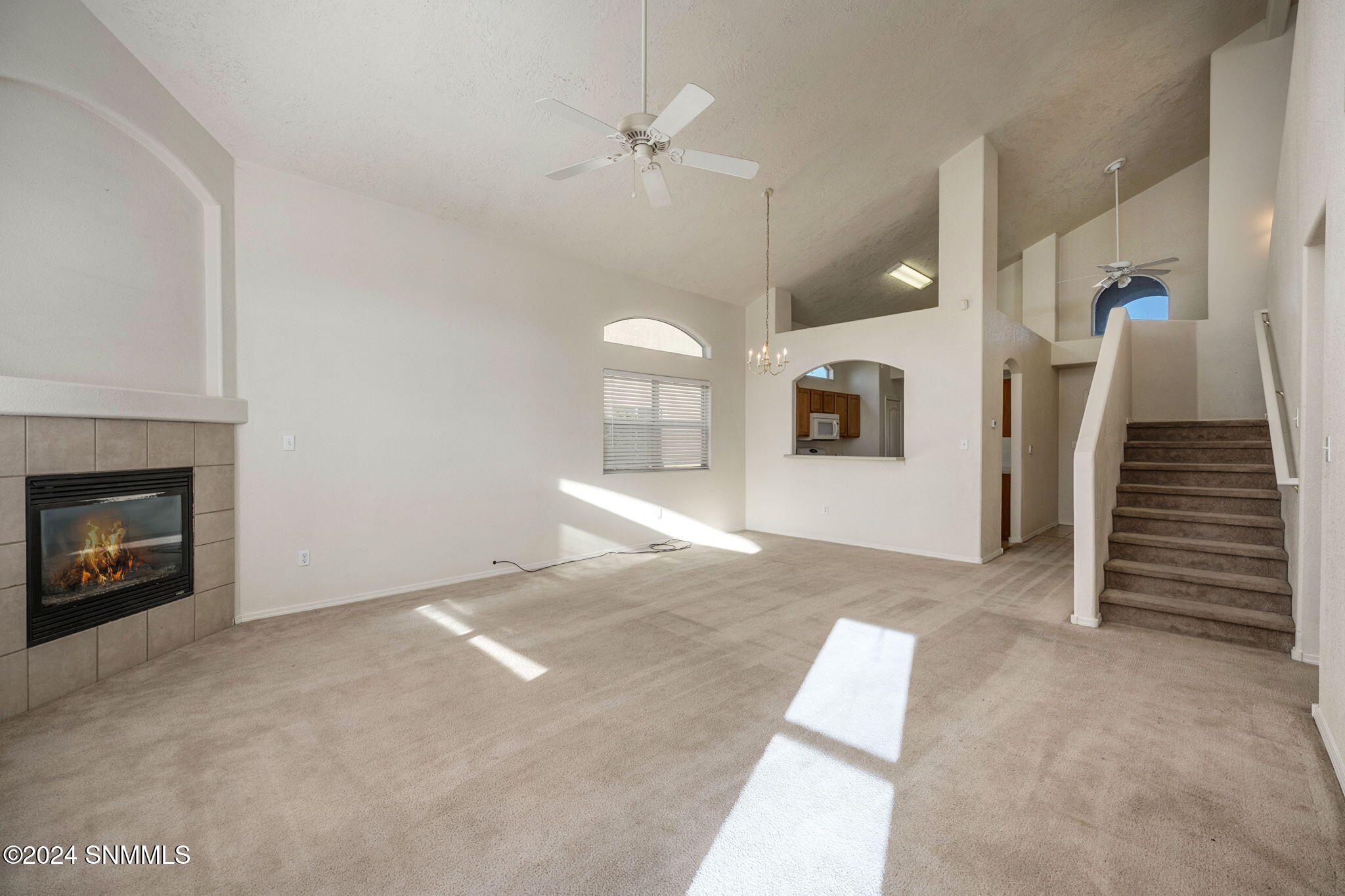 2113 Windsor Place Property Photo 8
