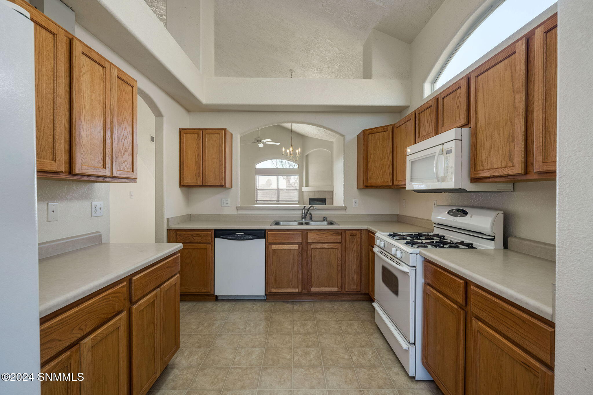 2113 Windsor Place Property Photo 12