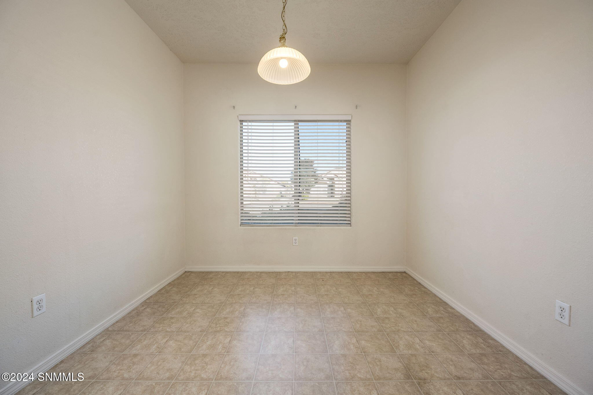 2113 Windsor Place Property Photo 13