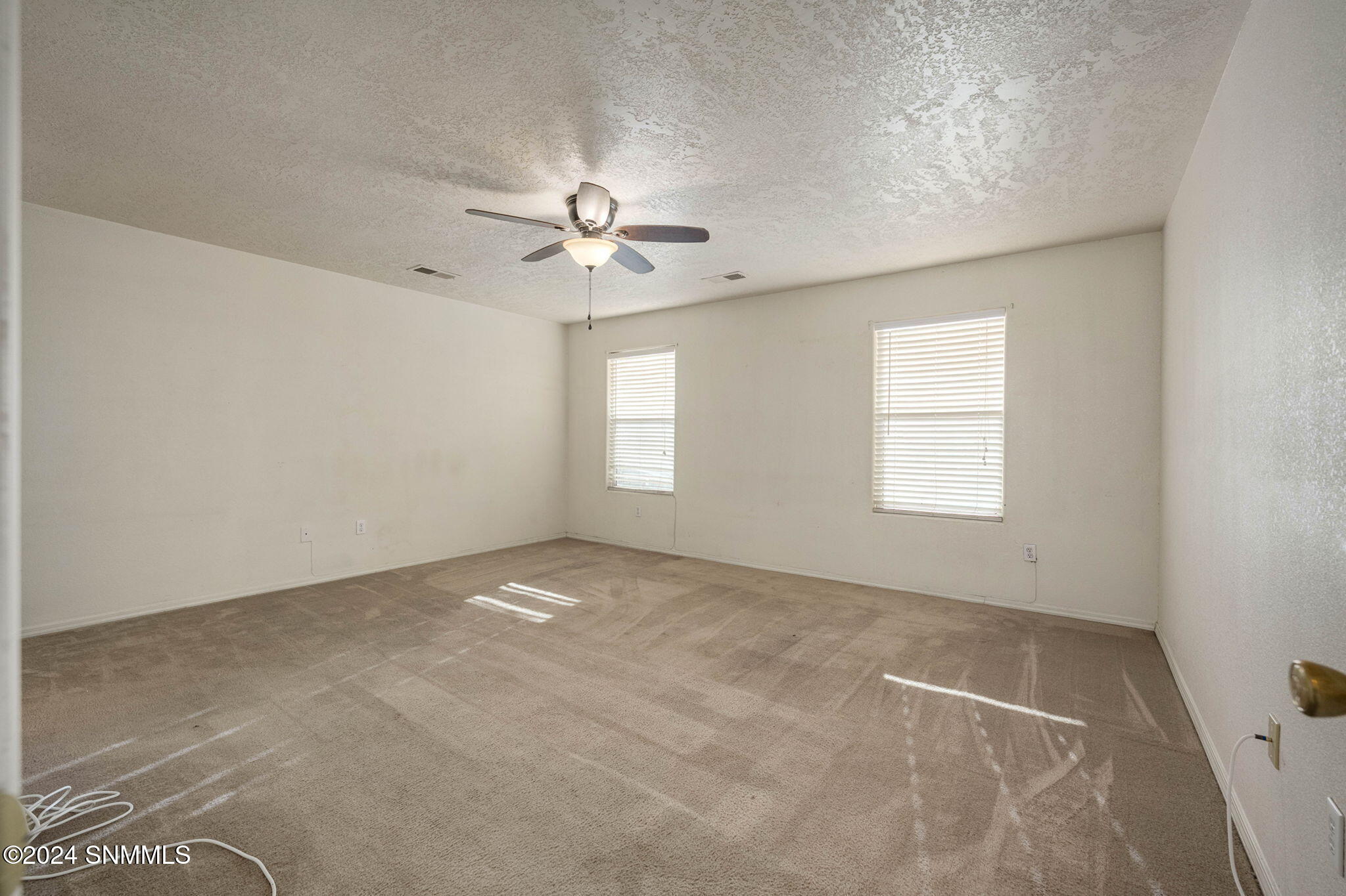 2113 Windsor Place Property Photo 16