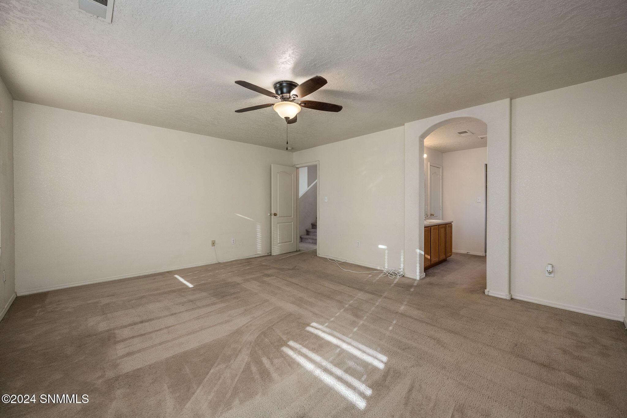 2113 Windsor Place Property Photo 17