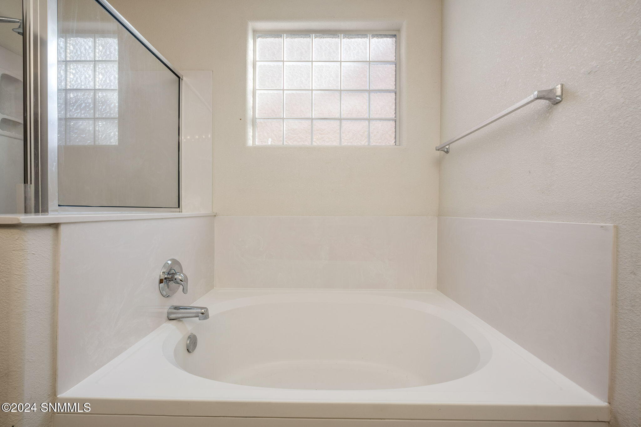2113 Windsor Place Property Photo 20