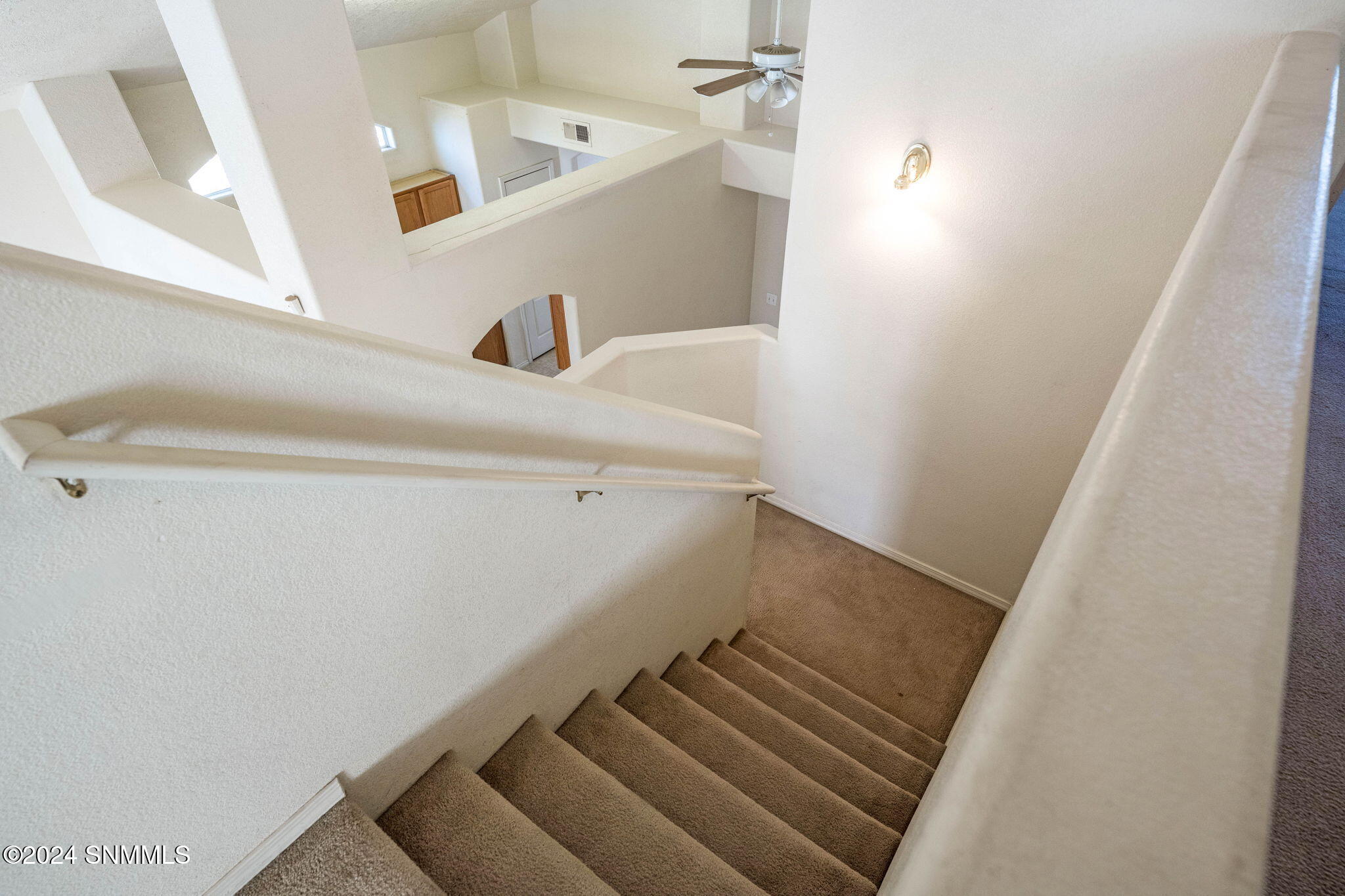 2113 Windsor Place Property Photo 24