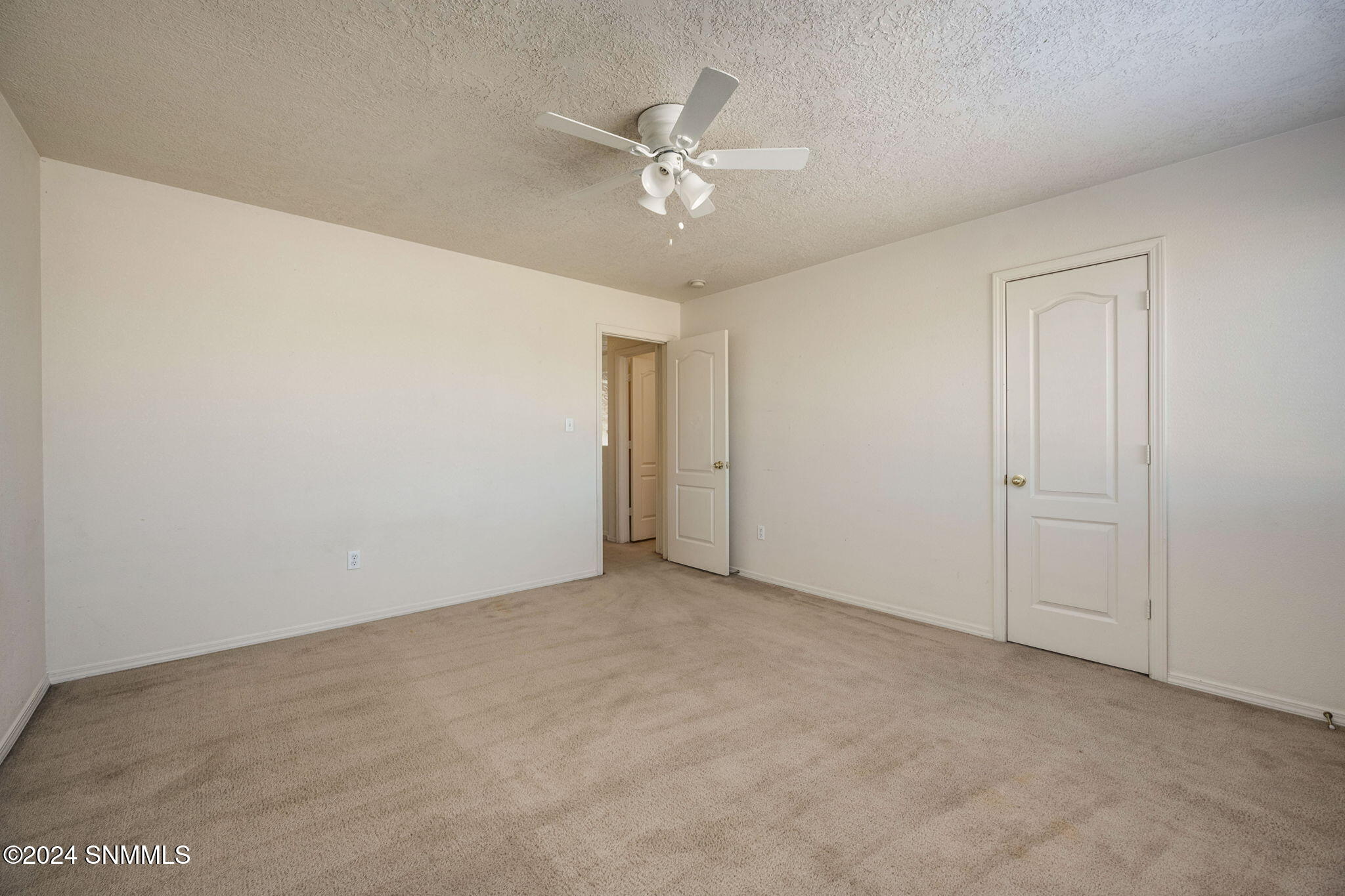 2113 Windsor Place Property Photo 33