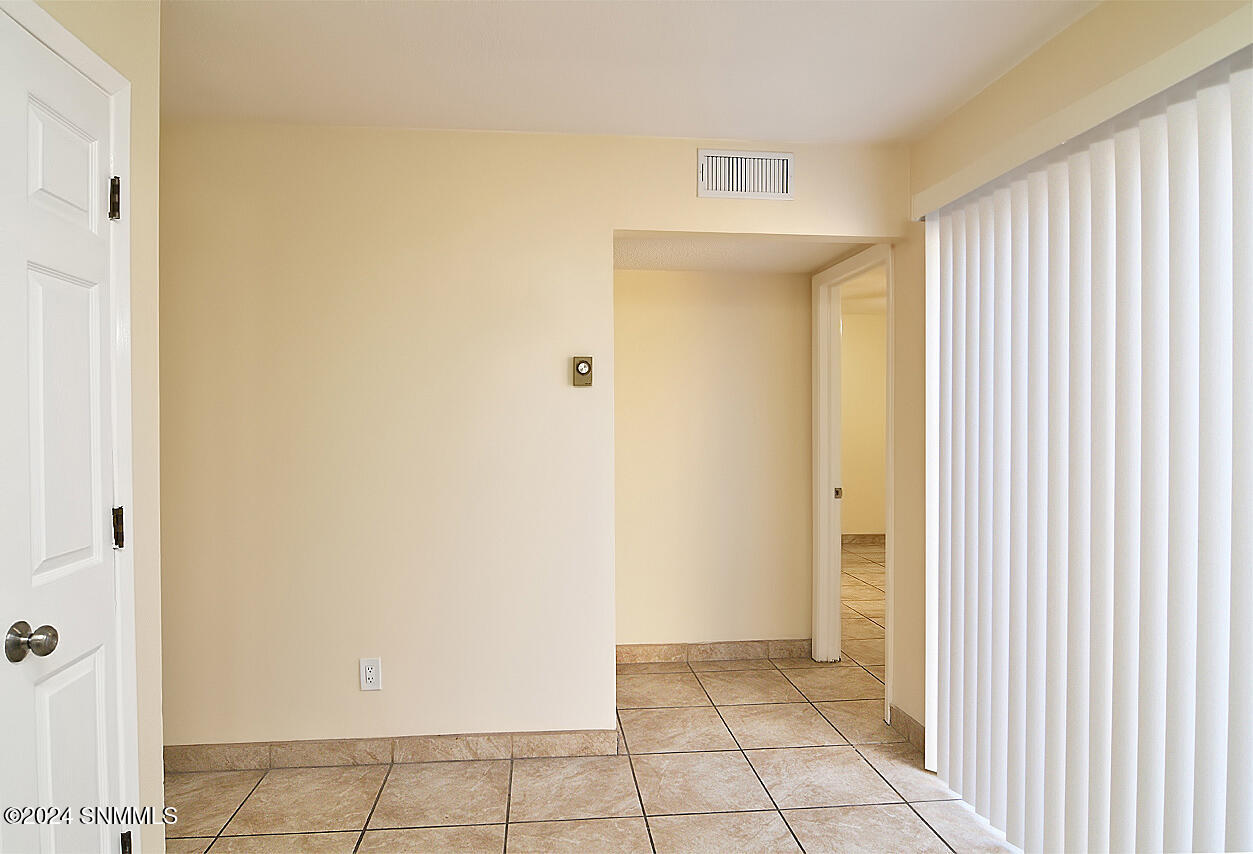 1345 E Branson Avenue 4b Property Photo 13