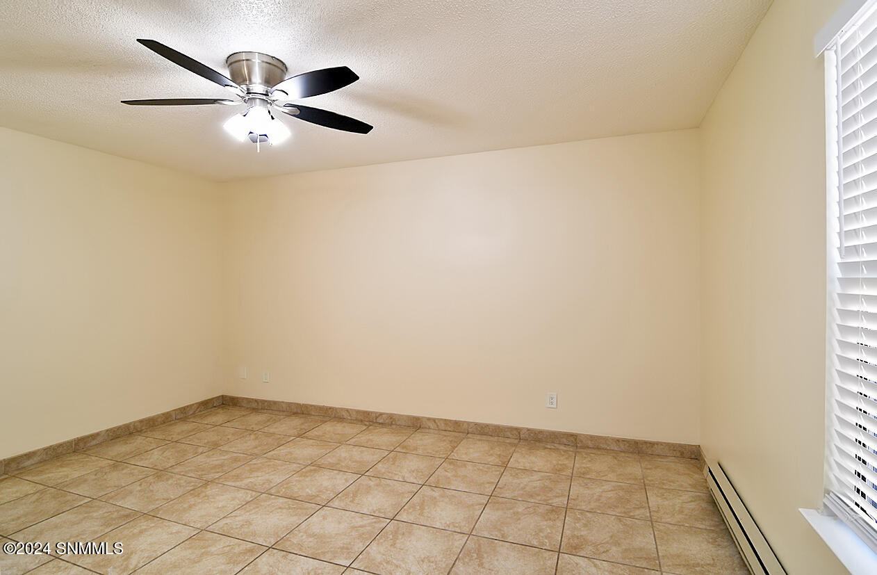 1345 E Branson Avenue 4b Property Photo 14