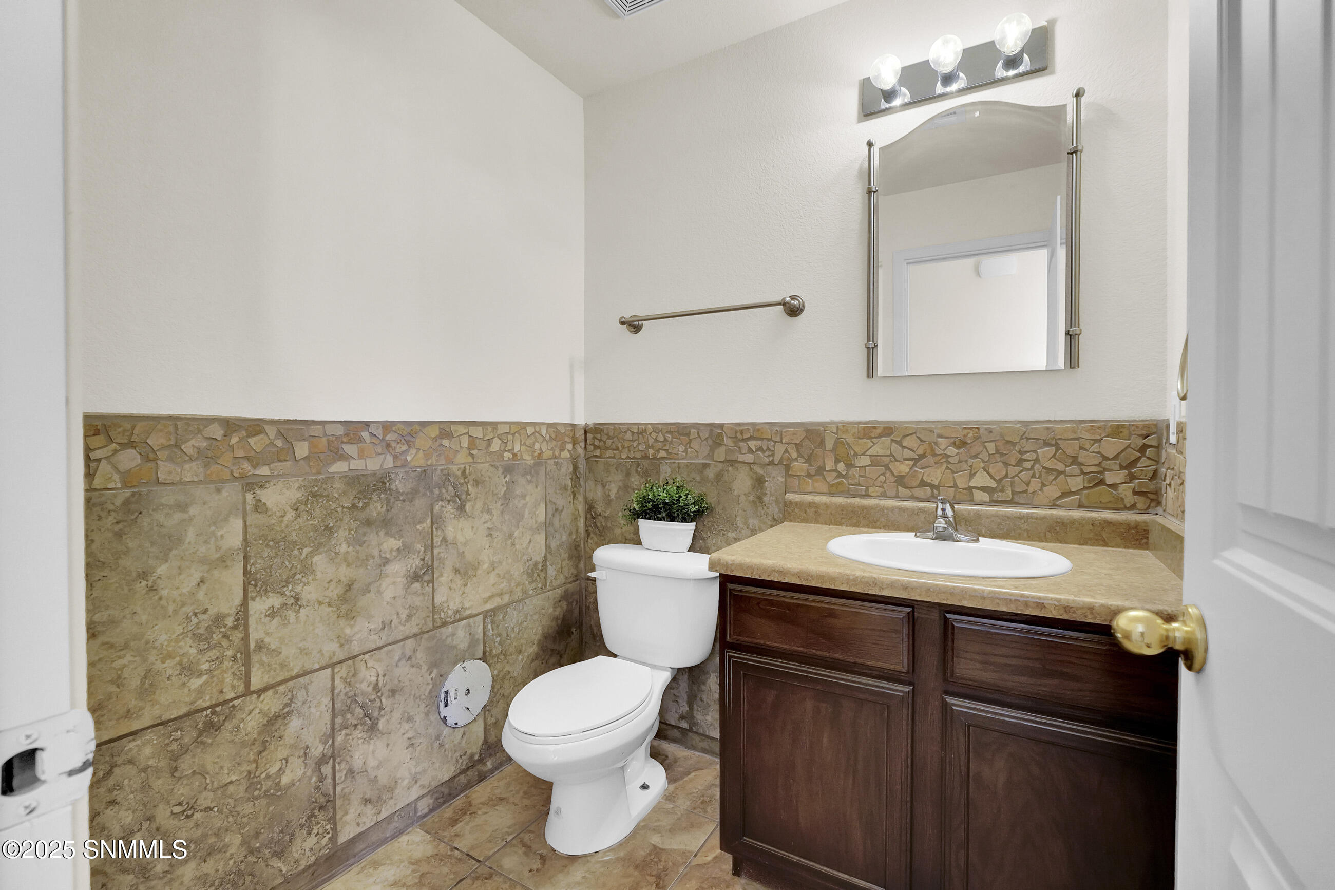 1117 Hatfield Road Property Photo 9