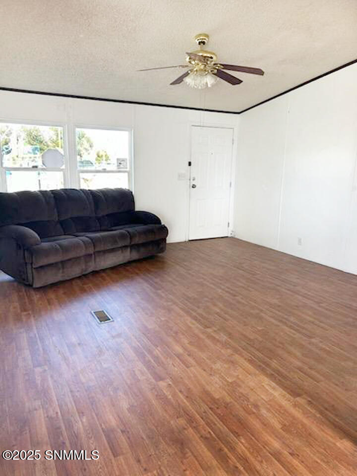 806 Arizona Avenue Property Photo 5