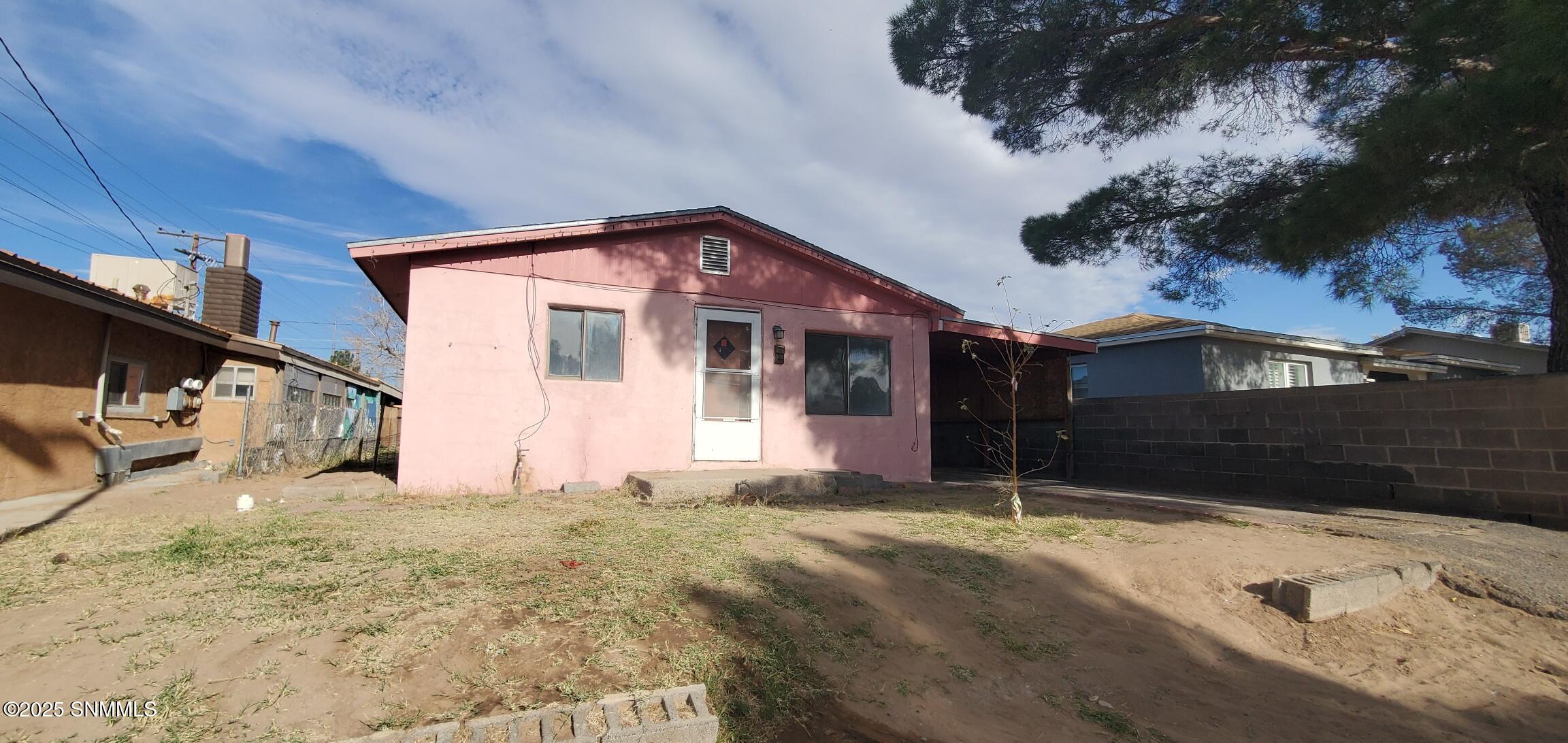 1007 E Kansas Avenue Property Photo