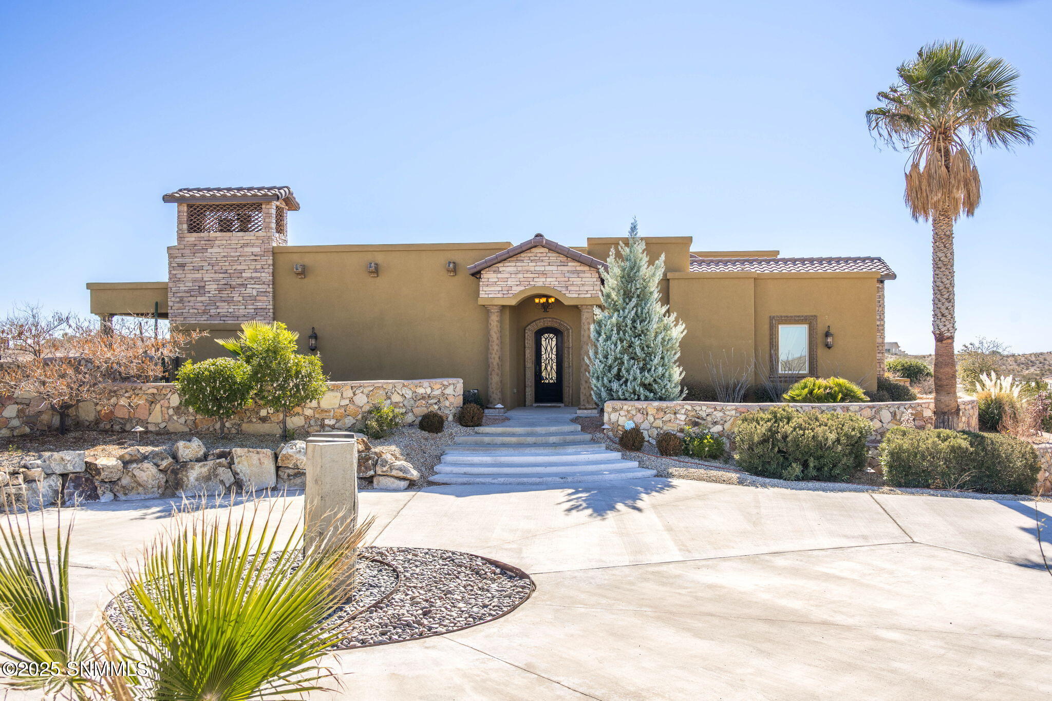 6816 Lazo Del Norte Property Photo 3