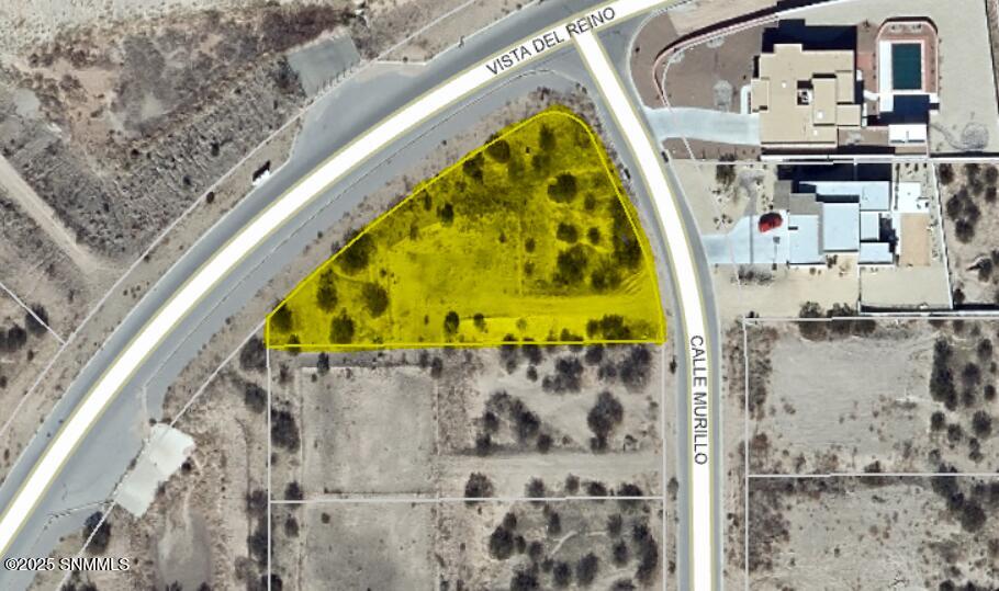 1657 Calle Murillo Property Photo 2