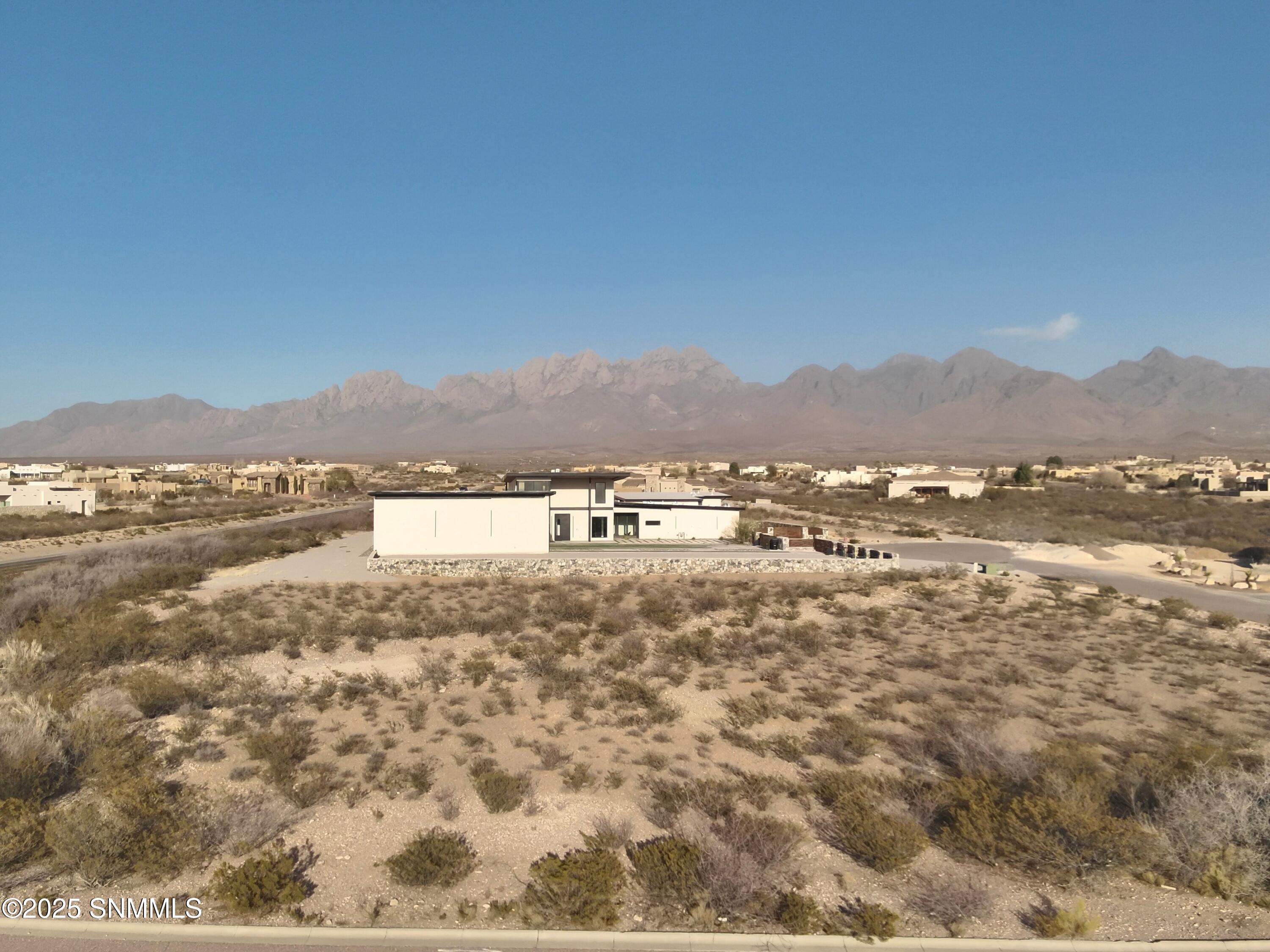 8671 Mystic Winds Court Property Photo 6