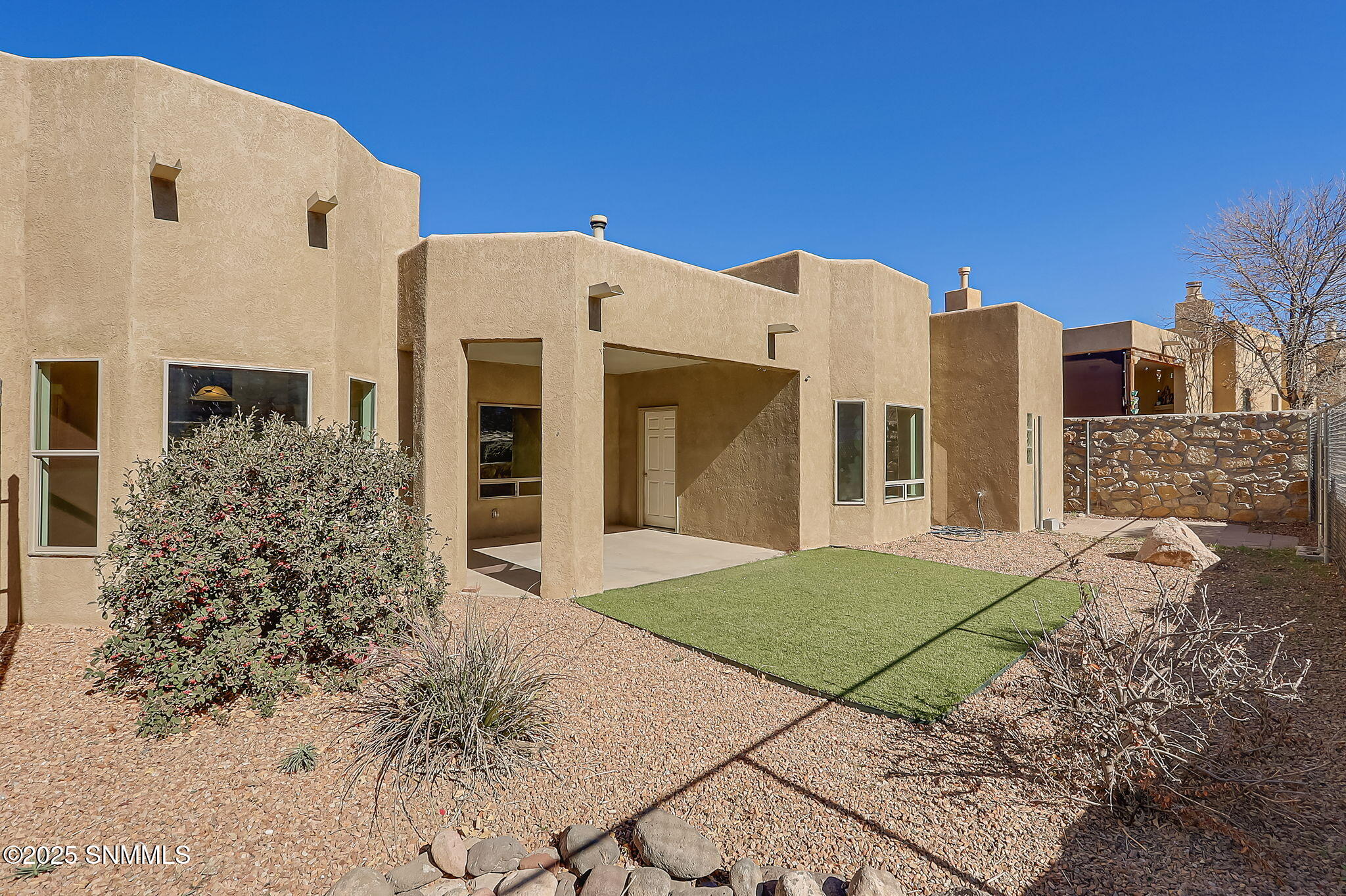 2214 Dakota Drive A Property Photo 4