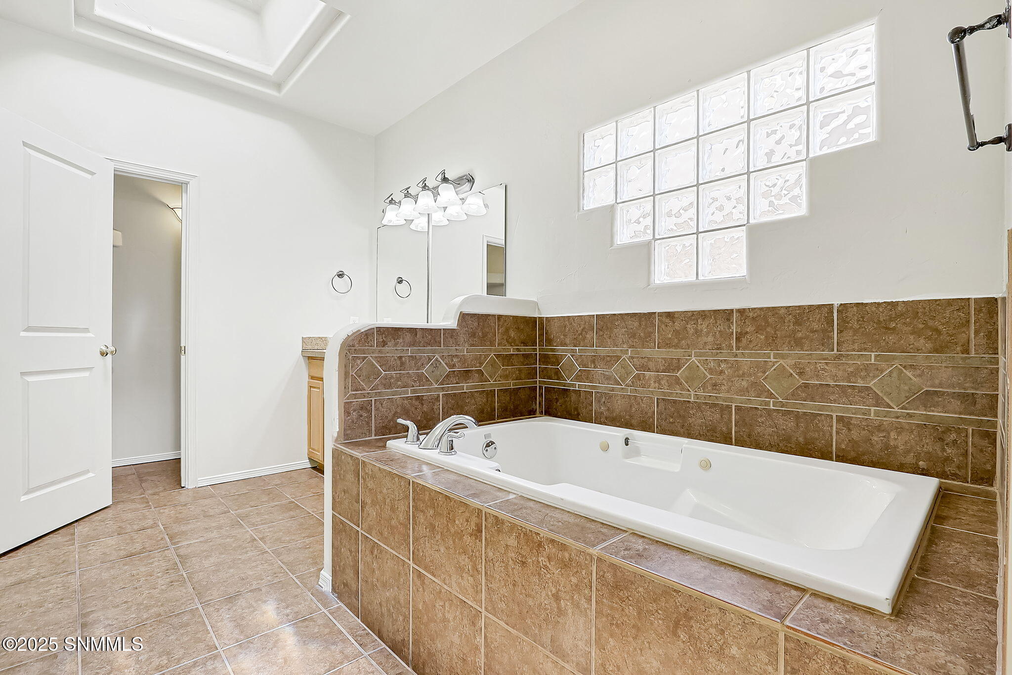 2214 Dakota Drive A Property Photo 25