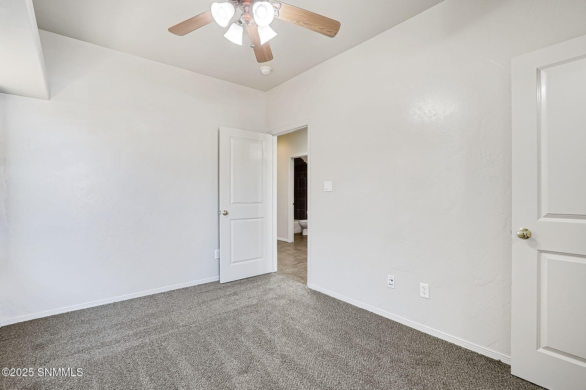 2214 Dakota Drive A Property Photo 36
