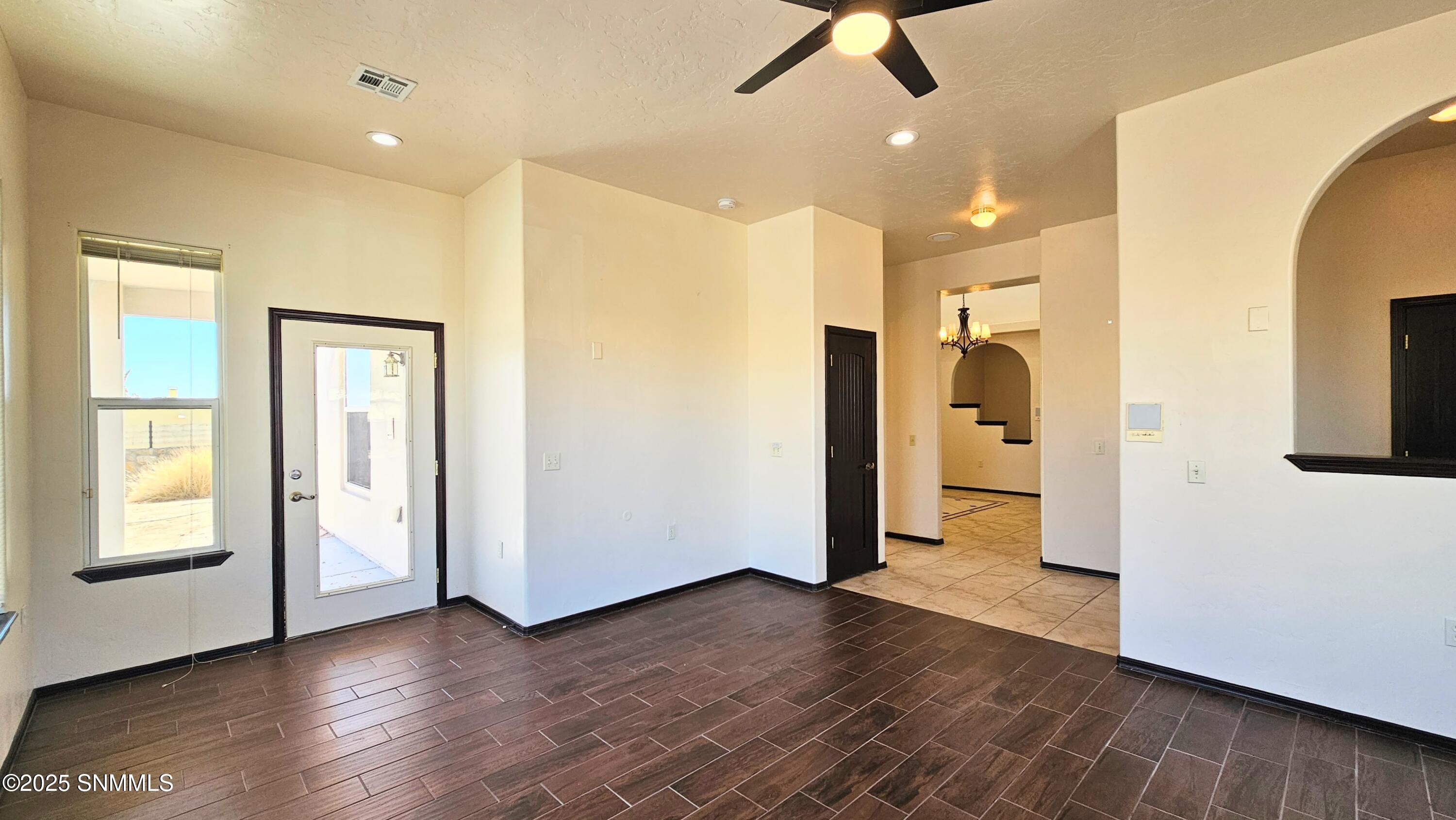 4268 Capistrano Avenue Property Photo 9
