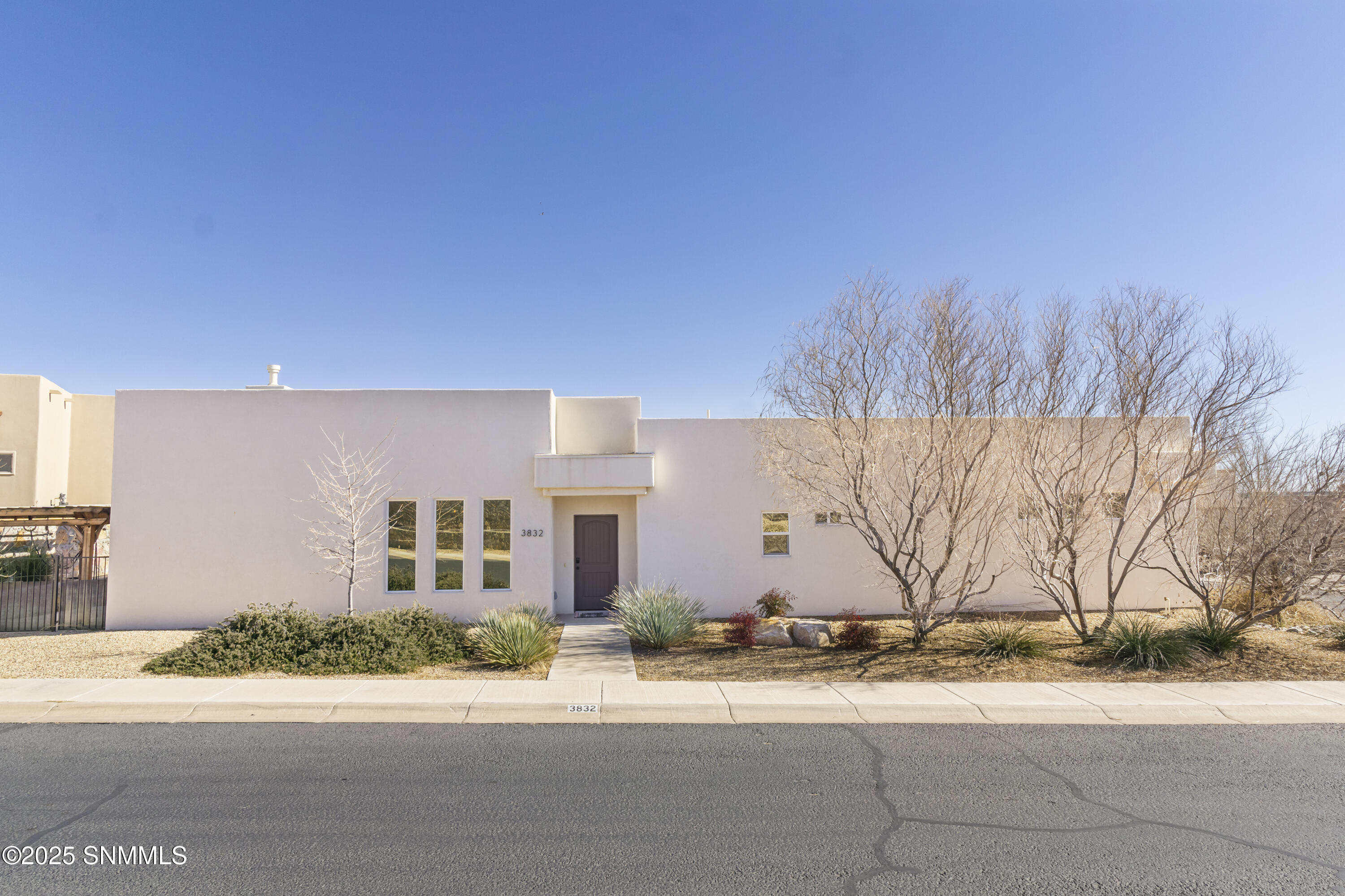 3832 Calle Arriba Property Photo