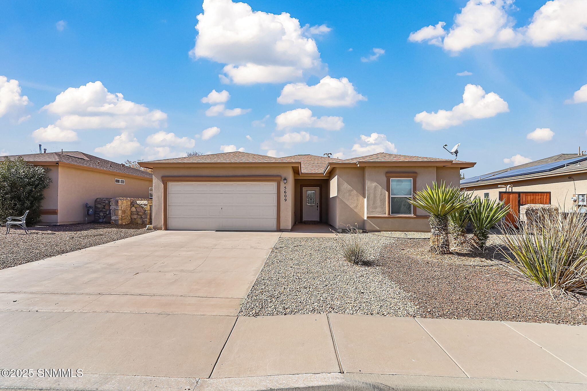 5609 Wales Drive Property Photo 1