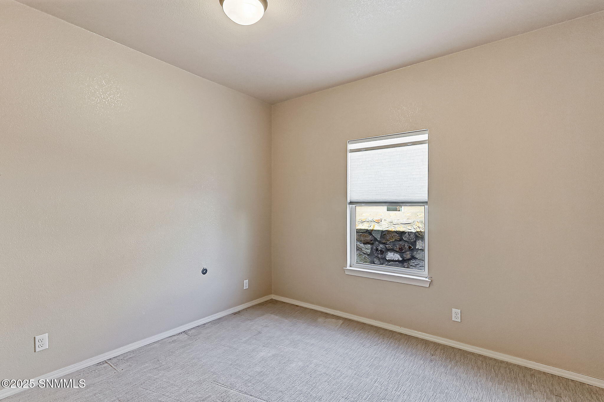 5609 Wales Drive Property Photo 18