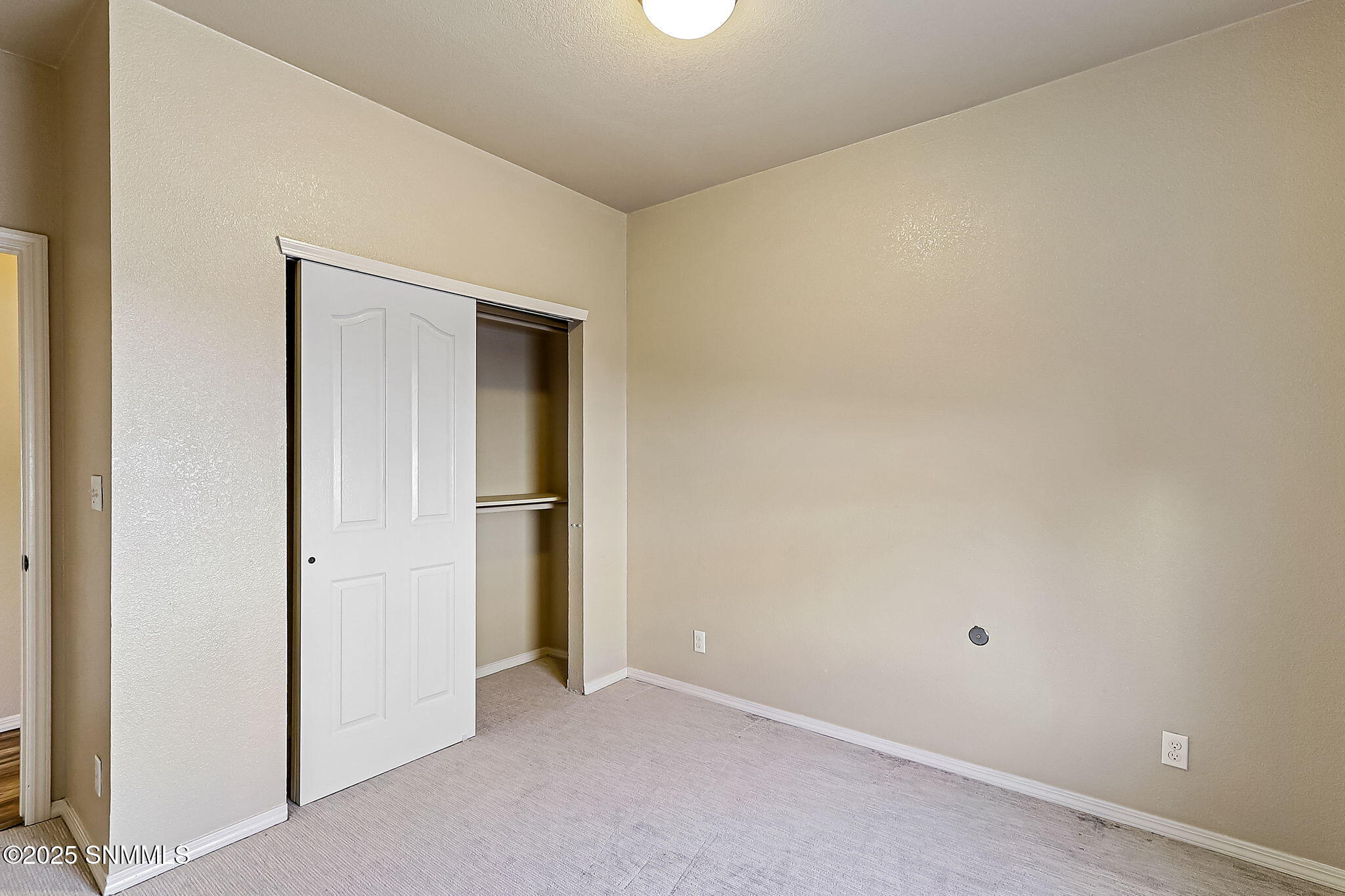5609 Wales Drive Property Photo 19