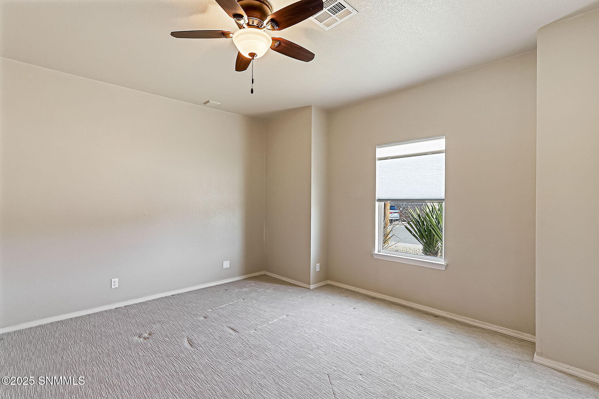 5609 Wales Drive Property Photo 21