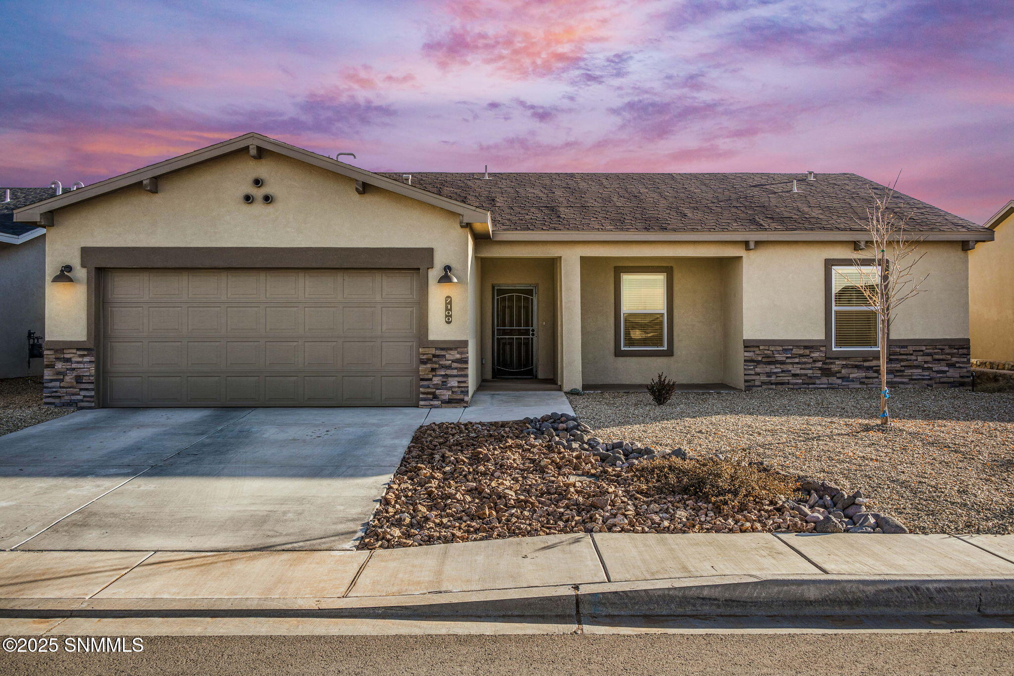 7100 Aretha Way Property Photo 2