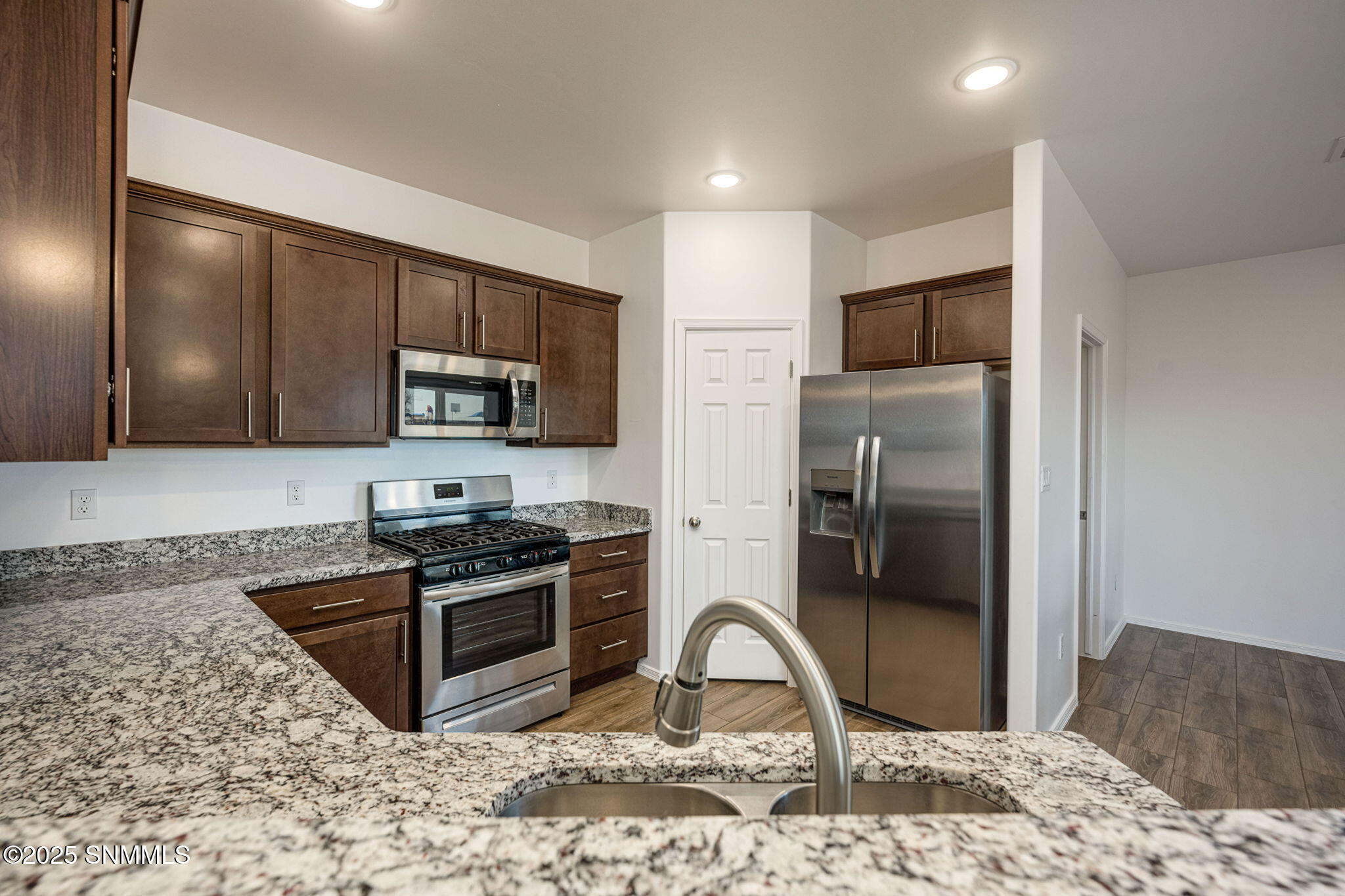 7100 Aretha Way Property Photo 10