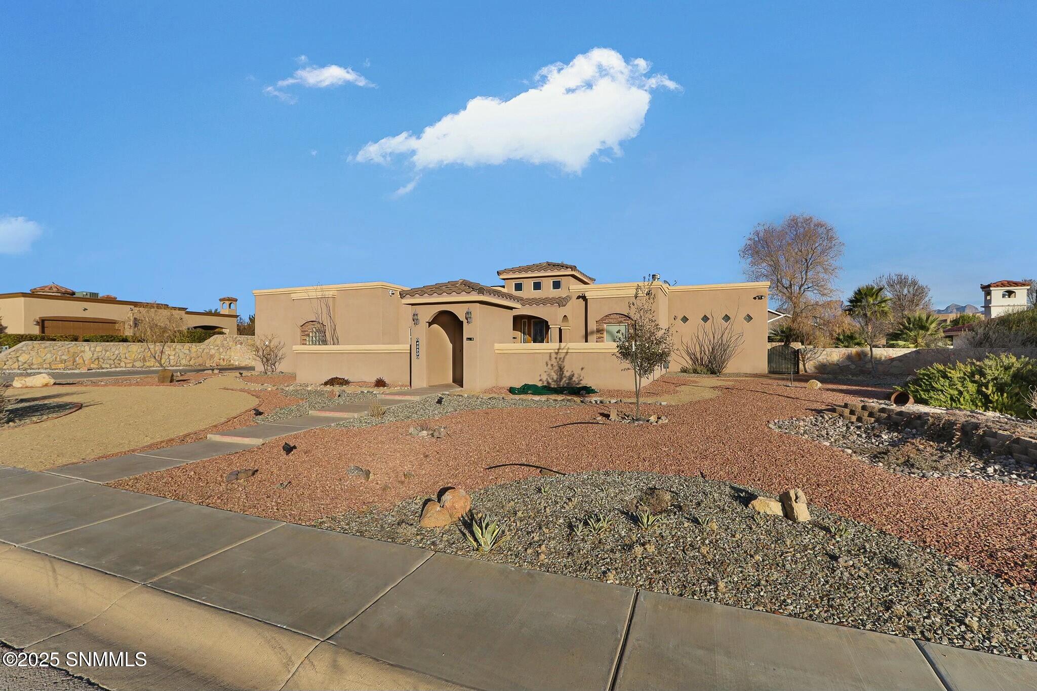 4550 Mesa Rico Drive Property Photo 2