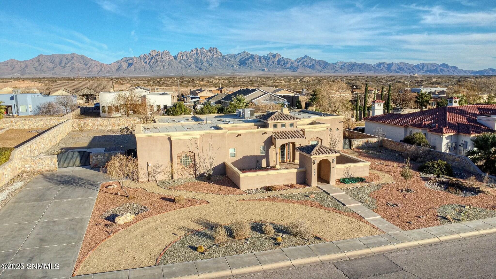 4550 Mesa Rico Drive Property Photo 3