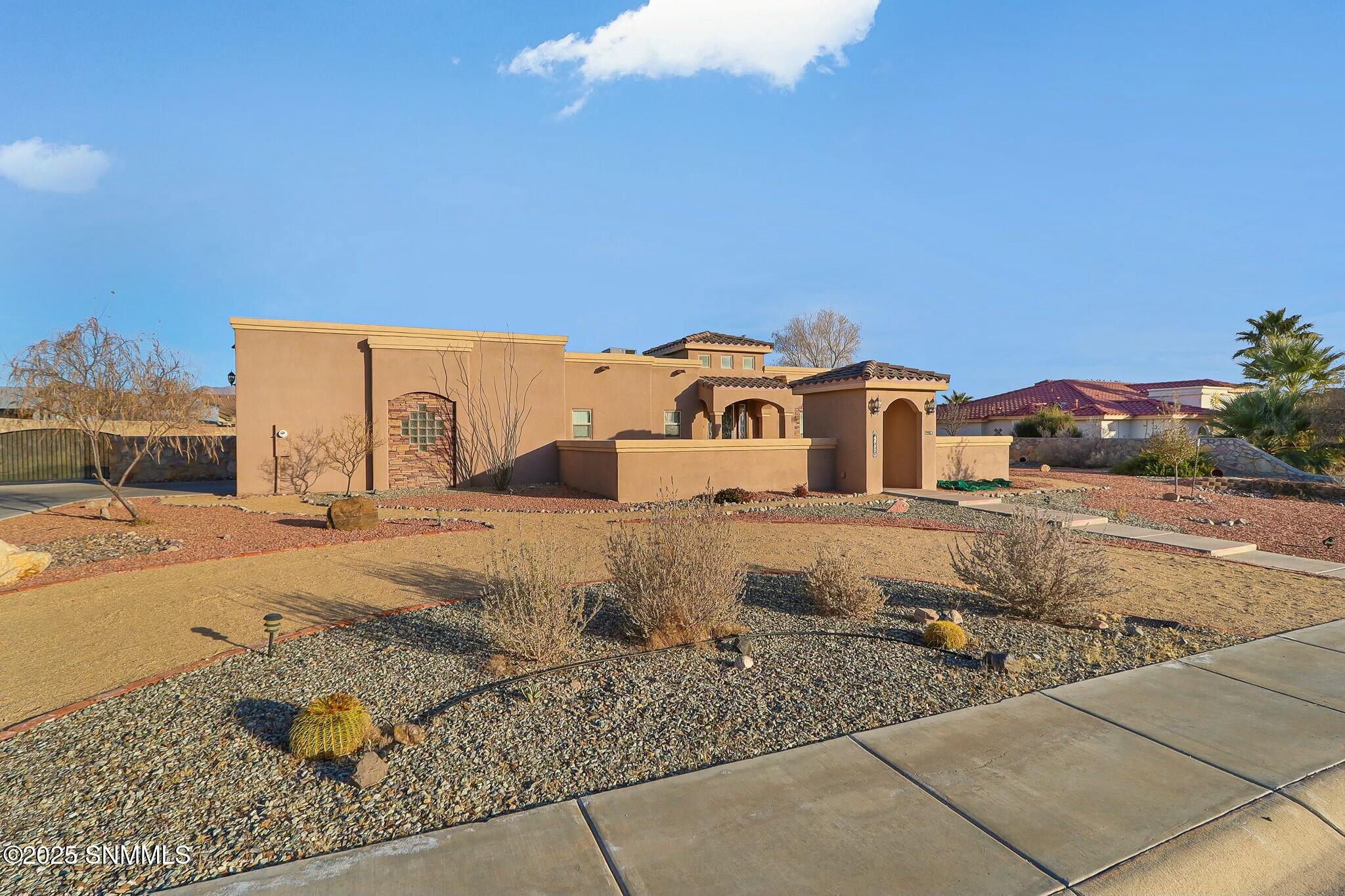 4550 Mesa Rico Drive Property Photo 6