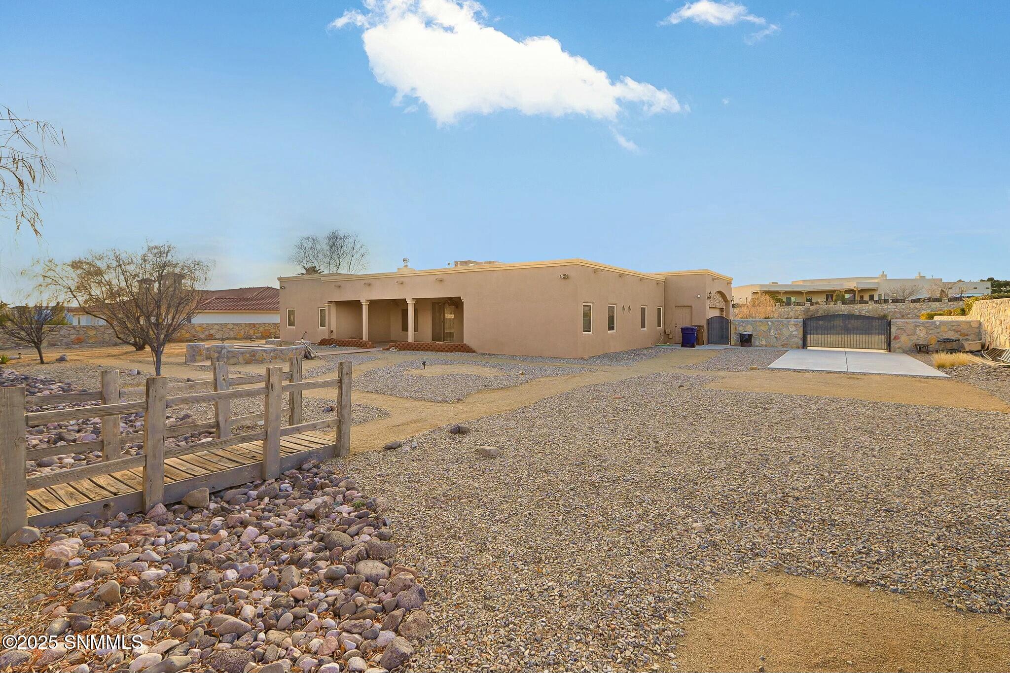 4550 Mesa Rico Drive Property Photo 10