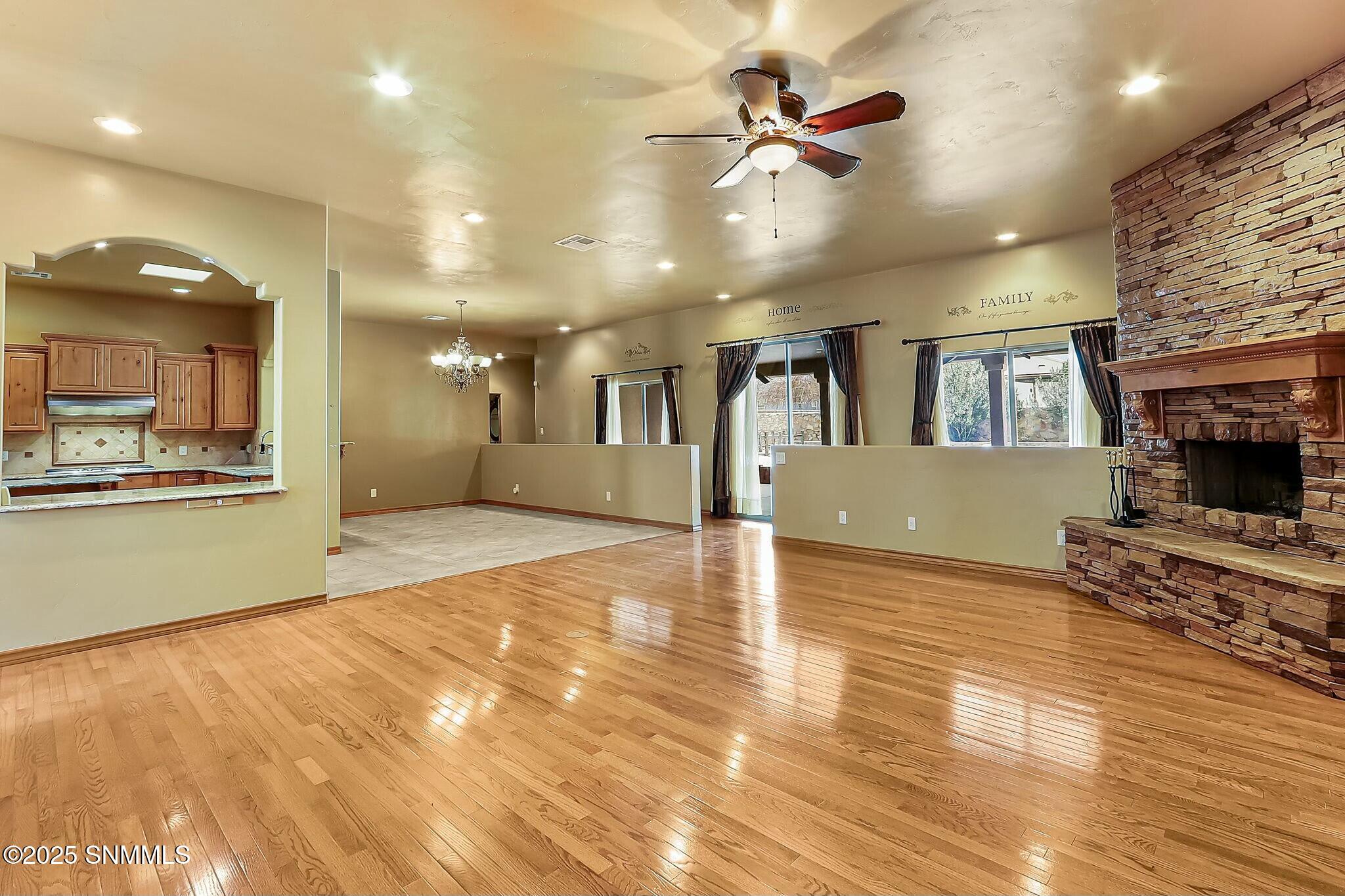 4550 Mesa Rico Drive Property Photo 18
