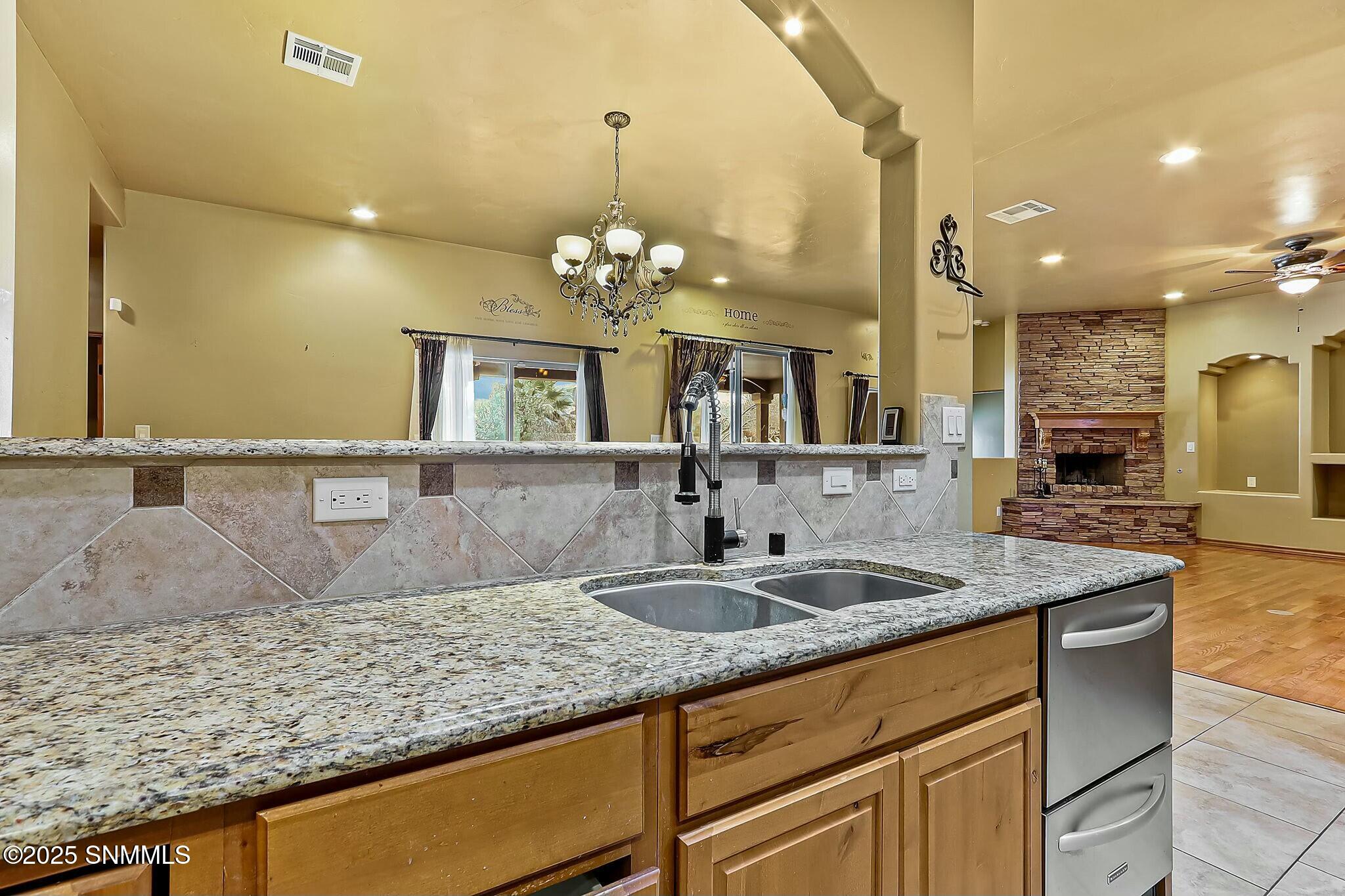 4550 Mesa Rico Drive Property Photo 26