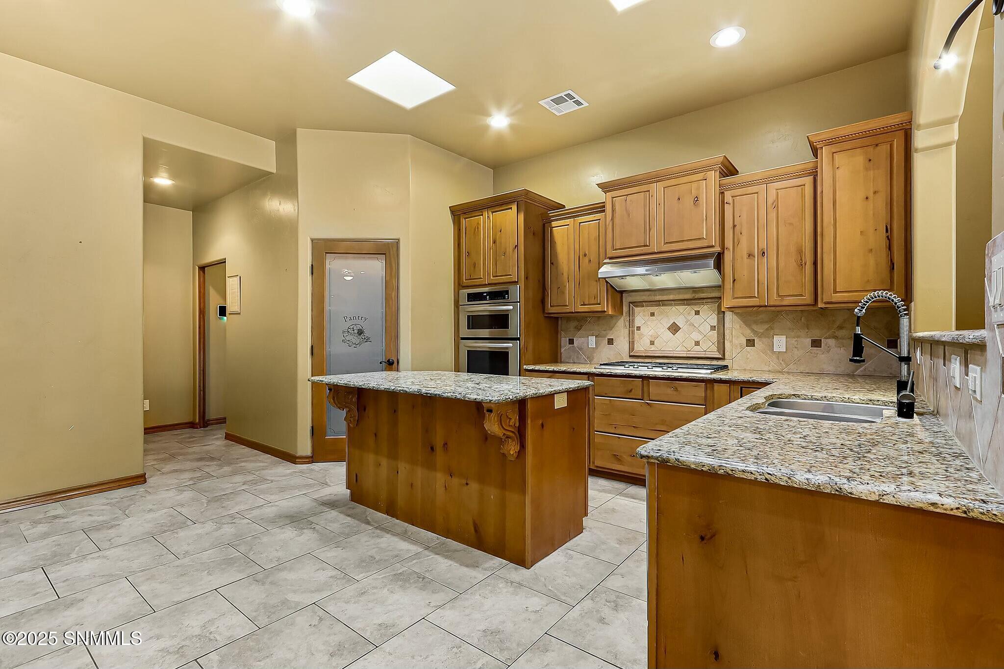 4550 Mesa Rico Drive Property Photo 30