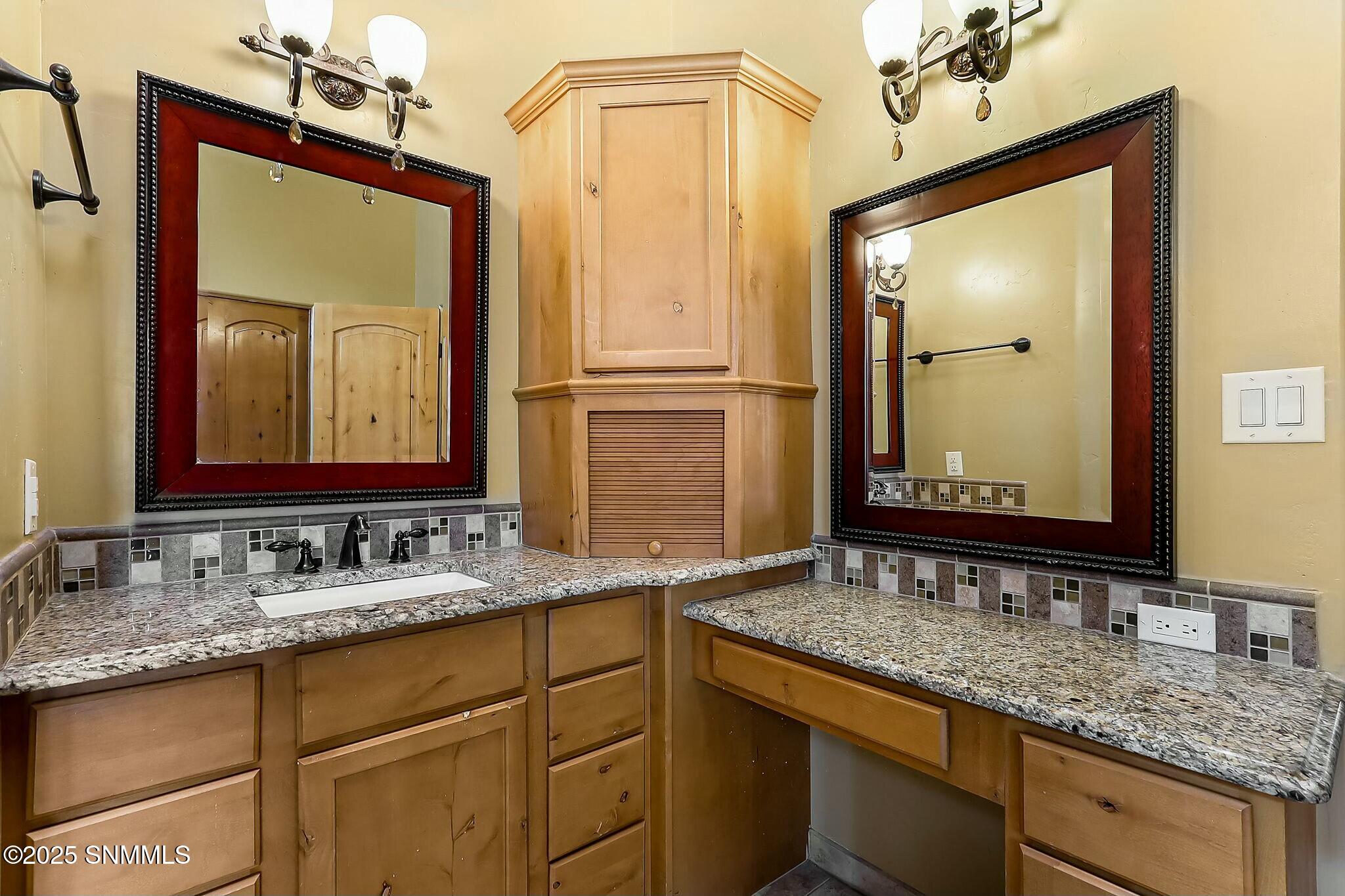4550 Mesa Rico Drive Property Photo 36