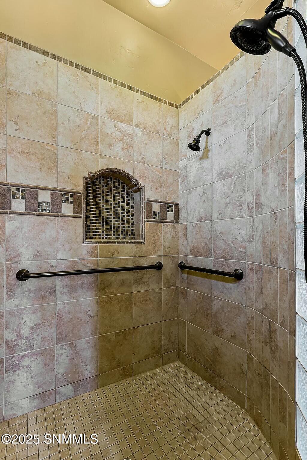4550 Mesa Rico Drive Property Photo 39